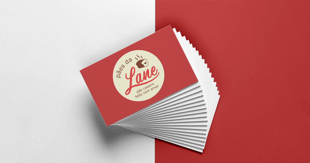 Quando somos procurados para criar a Identidade Visual de uma empresa, profissional liberal ou artista, pensamos na criação de um conjunto de fatores que possa perdurar por muito tempo e trazer o imediato reconhecimento de seus clientes, seguidores ou fãs. Assim foi com a Pães da Lane. Buscamos por elementos que remetem a ideia de tradição e confiabilidade, sem abrir mão de um design moderno e atemporal. Só de olhar já dá um quentinho no coração, pois o produto é feito com muito carinho e amor.⠀
⠀
Fora dos Trilhos - Laboratório de Ideias⠀
⠀
#foradostrilhoslab #passageiros #design #branding #publicidade #propaganda #digital #identidadevisual #marketingdigital #digitalmarketing #marketing #publicidadeonline #redessociais #midiasdigitais #socialmidia