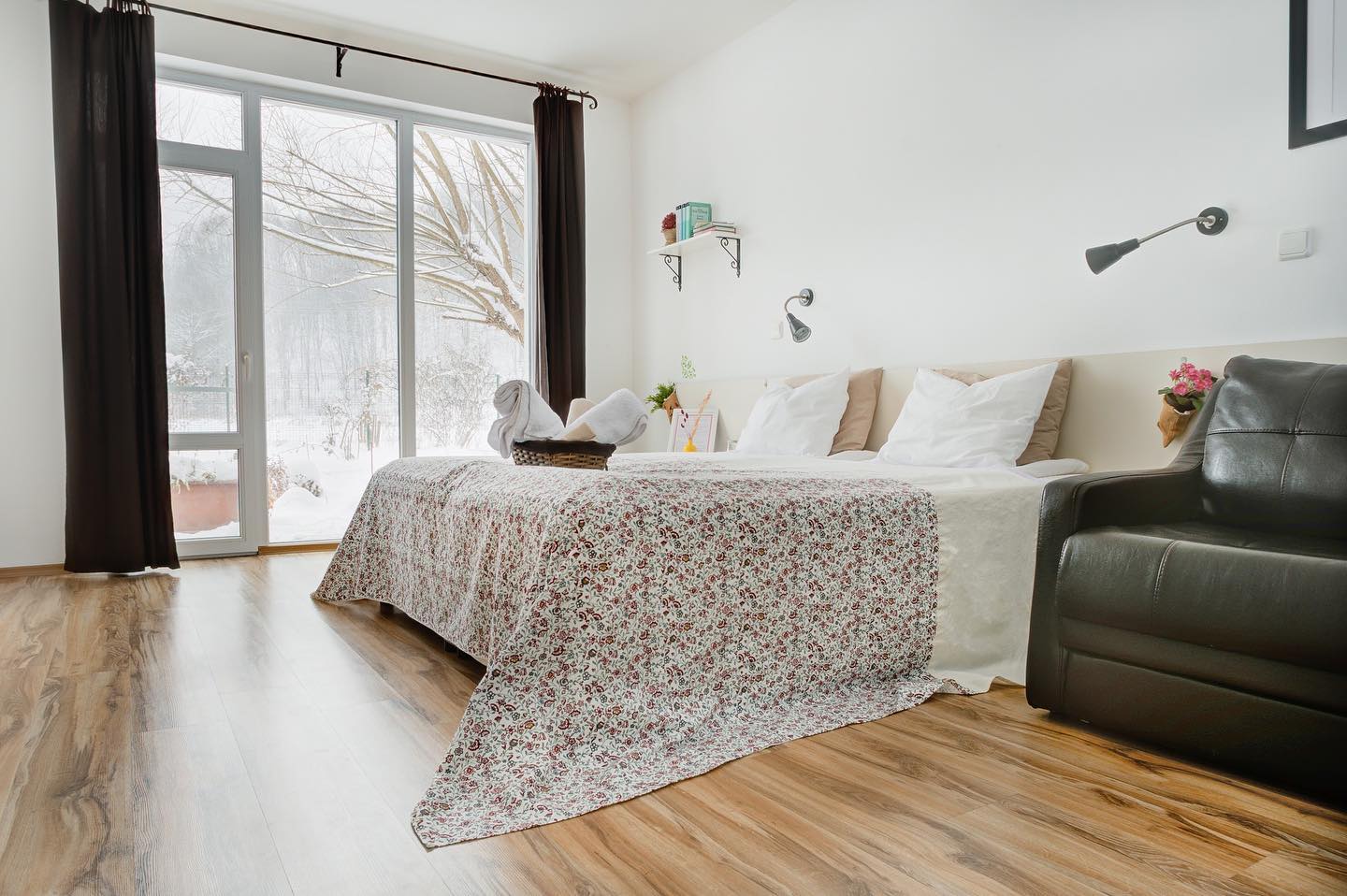 🌺 #cozy #winterinterior