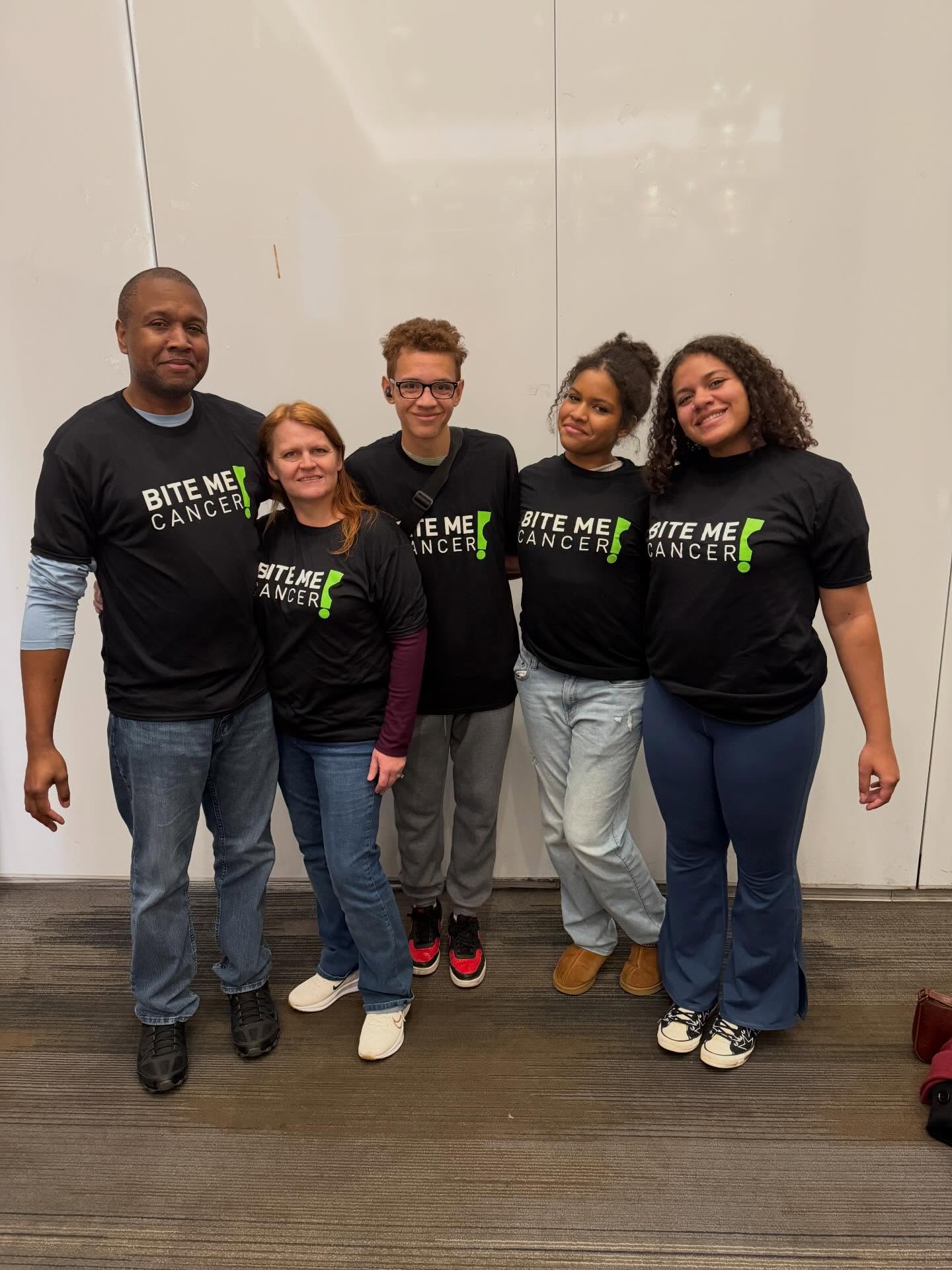 Such fun at our free @daveandbusters.fairfax event yesterday for teens with cancer and their families! Thank you to the venue, manager, and our volunteers who made this a big success! ๐