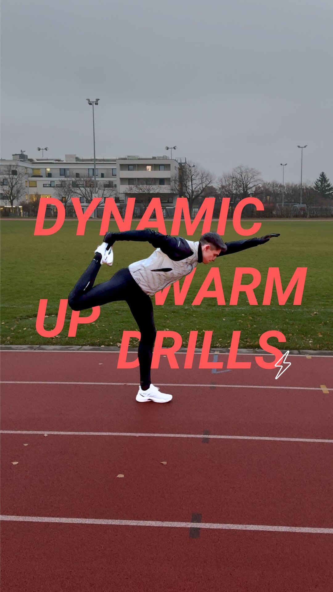 Dynamisches Aufwärmen ist der Schlüssel für ein gutes Lauftraining 🔑
Du aktivierst deine Muskulatur, verbesserst deine Beweglichkeit und bereitest deinen Körper optimal auf die Belastung vor 🧠
👉🏻 5 gezielte Übungen, um deinen Körper auf Betriebstemperatur zu bringen - ohne Energie zu verschwenden ⚡️
#pacemaker #running #warmup #trainsmart #performbetter