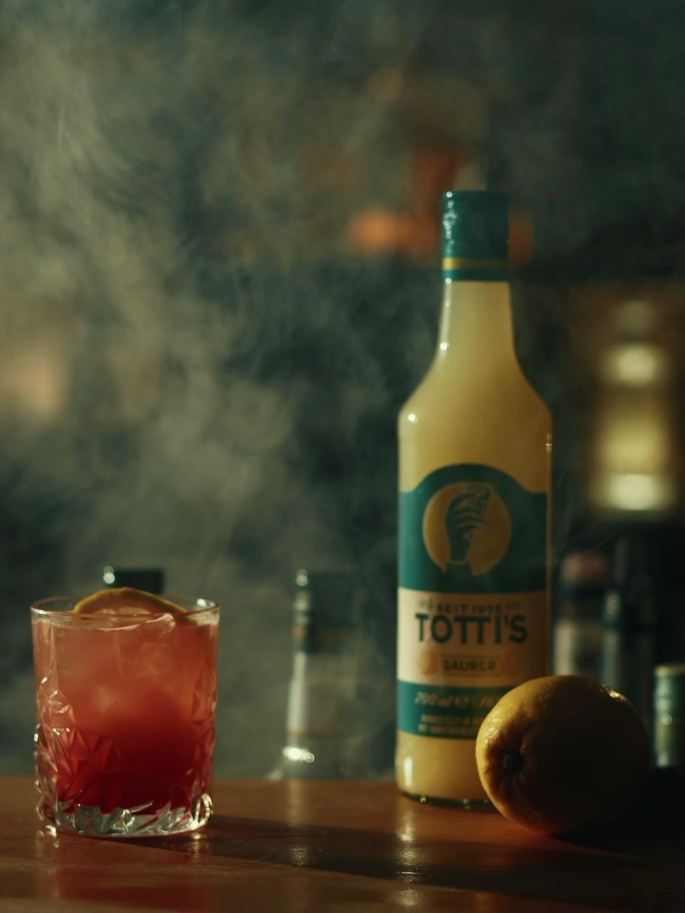 Totti’s Saurer – pur ein Klassiker, gemischt ein Erlebnis. 🍋🥂
Bestelle jetzt online unter: www.tottisdrinks.de 🍋
#tottis #göttingen #DrinkResponsibly #vegan #madeingermany
Dieser Inhalt richtet sich ausschließlich an Personen über 18 Jahren.
Bitte Alkohol verantwortungsvoll konsumieren und nicht an Minderjährige weitergeben.