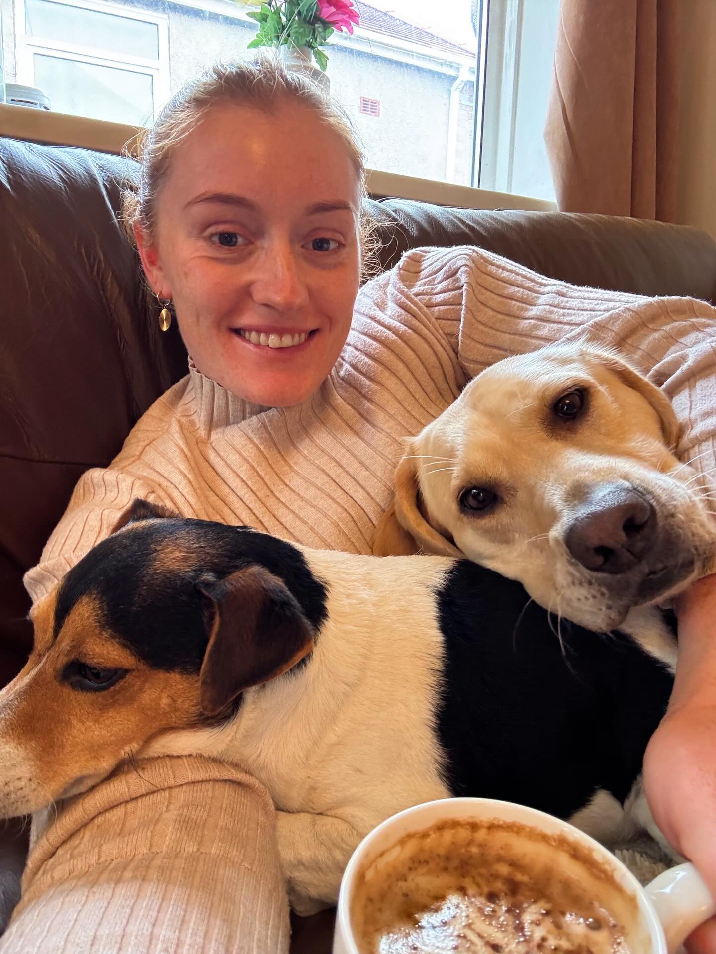 Little update ๐ฅบ
For a while now Iโve been having issues with my wrists but unfortunately itโs got to the point where baking is now a struggle.
All orders booked in for the coming weeks / months will go ahead as normal but I will have to cut back on new orders slightly whilst I receive treatment.
This isnโt a no to taking on new orders, I will just be taking on a lot less for a short while.
I may also be a bit slower on messages whilst I take a bit more time off but I will get back to you.
Hope to be back to normal soon ๐ฐโ๏ธ
Emily X