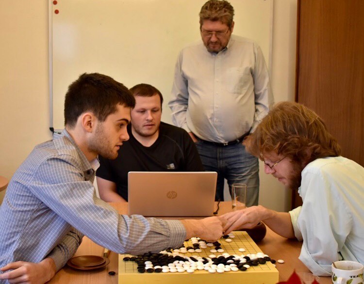 The long-awaited event of the year is here ‼️ Will Lukas Podpera 7-dan be able to defend the title of Go Baron or will the challenger Ondrej Kruml 5-Dan deprive him of it? 🔥
You can watch the commentary of the games during the next weekend on twitch! Games will also be broadcasted on KGS. (CZBaron)
#GoBaron #eventoftheyear #gogame #playmorego