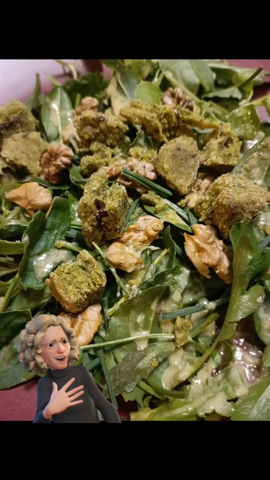 Une salade aux saveurs de Normandie. Tant qu'il ne gèle pas, je récolte des herbes fraîches et en cette saison des racines.
#alliaire #ortie
Mon wasabi de Racine d'Alliaire me servira à préparer de délicieuses vinaigrettes.
À retrouver sur le marché le mercredi matin à Honfleur ou sur commande ou en ligne.
Taper salade royale de mon pépé sur le site Pour de Bon.
#nature #recettehealthy. Sur la page fb.
#saveur
Prochaine sortie le 31 février. Inscription par mail ou téléphone