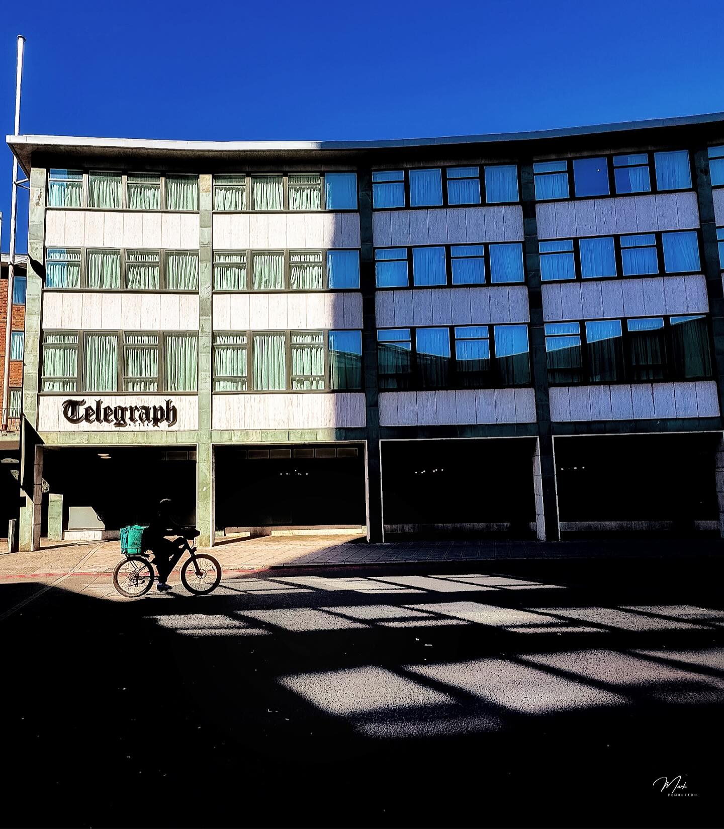 Light and shade in full effect #visitcoventry #covtelhotel #streetphotography #bbc_midlands #shadowphotography