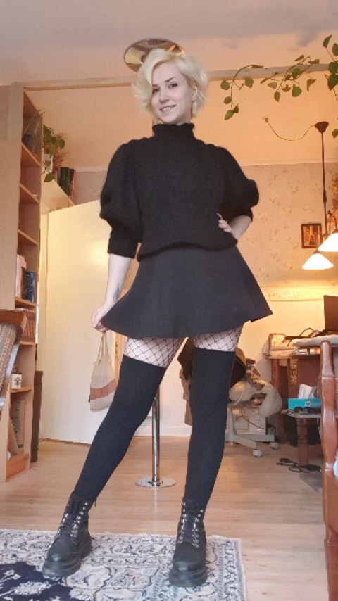 My love goes out to my American friends these days. Nothing about this is fair.
I love you all so so much and the most important thing is we keep going, keep living, and keep loving.