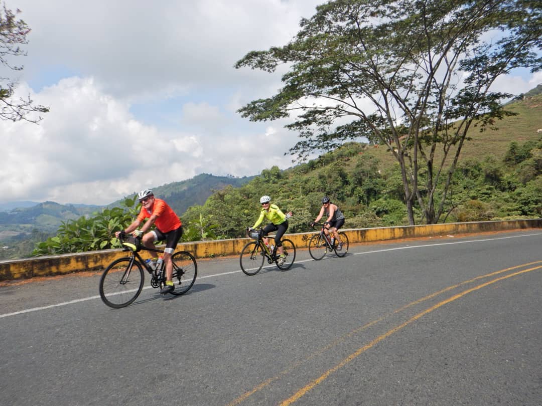 So many spectacular roads to ride a 🚵♀️ bike in #colombia 🇨🇴 that it's quite difficult to have just one favorite. At least we have 20 favorites roads and another 10 out of competition 😂.
#cyclinglife #cyclingphotos #cyclingshots #cyclingpics #cyclinglove #cyclingadventures #cyclingphoto #cyclinggirl #cyclingrace #cyclingtour #cyclingphotography #cyclingday #cyclingshoots #cyclingporn #cyclingphotooftheday #cyclinglifestyle #cyclingaddict #cyclingpassion #cyclingroad #roadcycling #roadcyclist