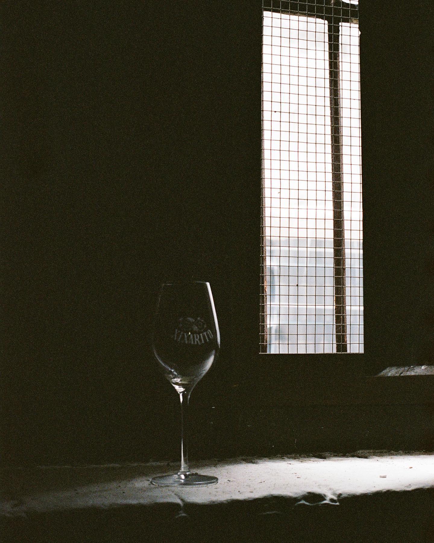 🇪🇸 La manzanilla fina Micaela et la manzanilla pasada Xixarito de @bodegasbaron sont disponibles pour les professionnels en France. N’hésitez pas à nous demander plus d’informations en MP.