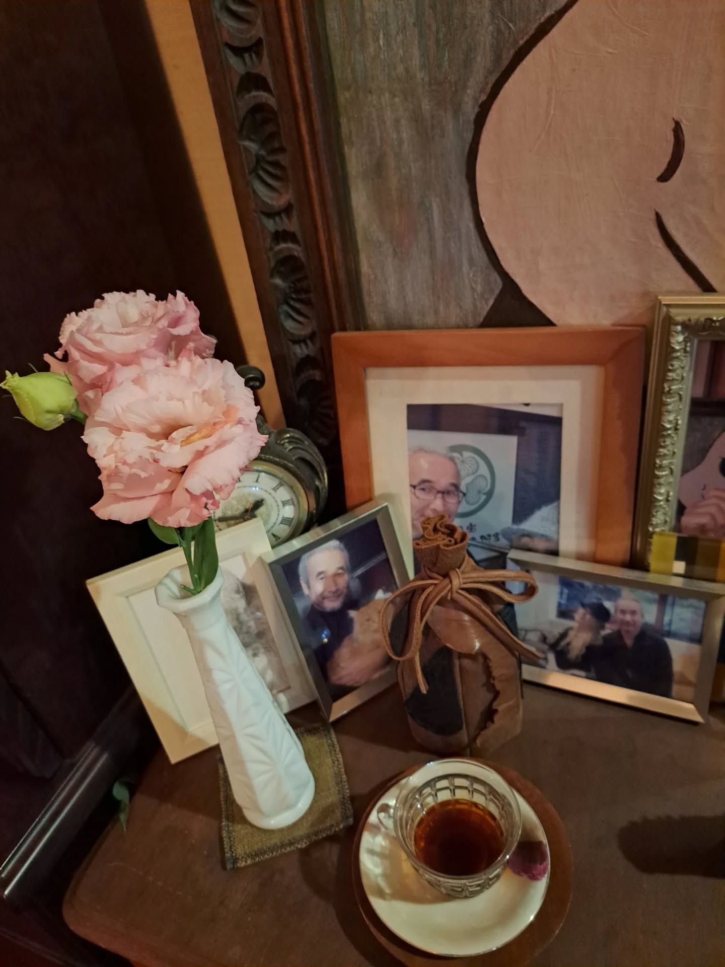 Flowers For My Hubby in December 2025
X'mas and New Year's Eve were the times I feel lonely without my hubby🥹
Flowers makes me feel cheered up a bit😊
✒️
2025年12月のハビーへのお花達
クリスマスや大晦日はハビーが居なくて寂しくなる時なの🥹
花は気分を優しくあげてくれる😊
#flowers
#flowersformylove
#flowerinoctober2025
#2025年10月の花
#彼への花