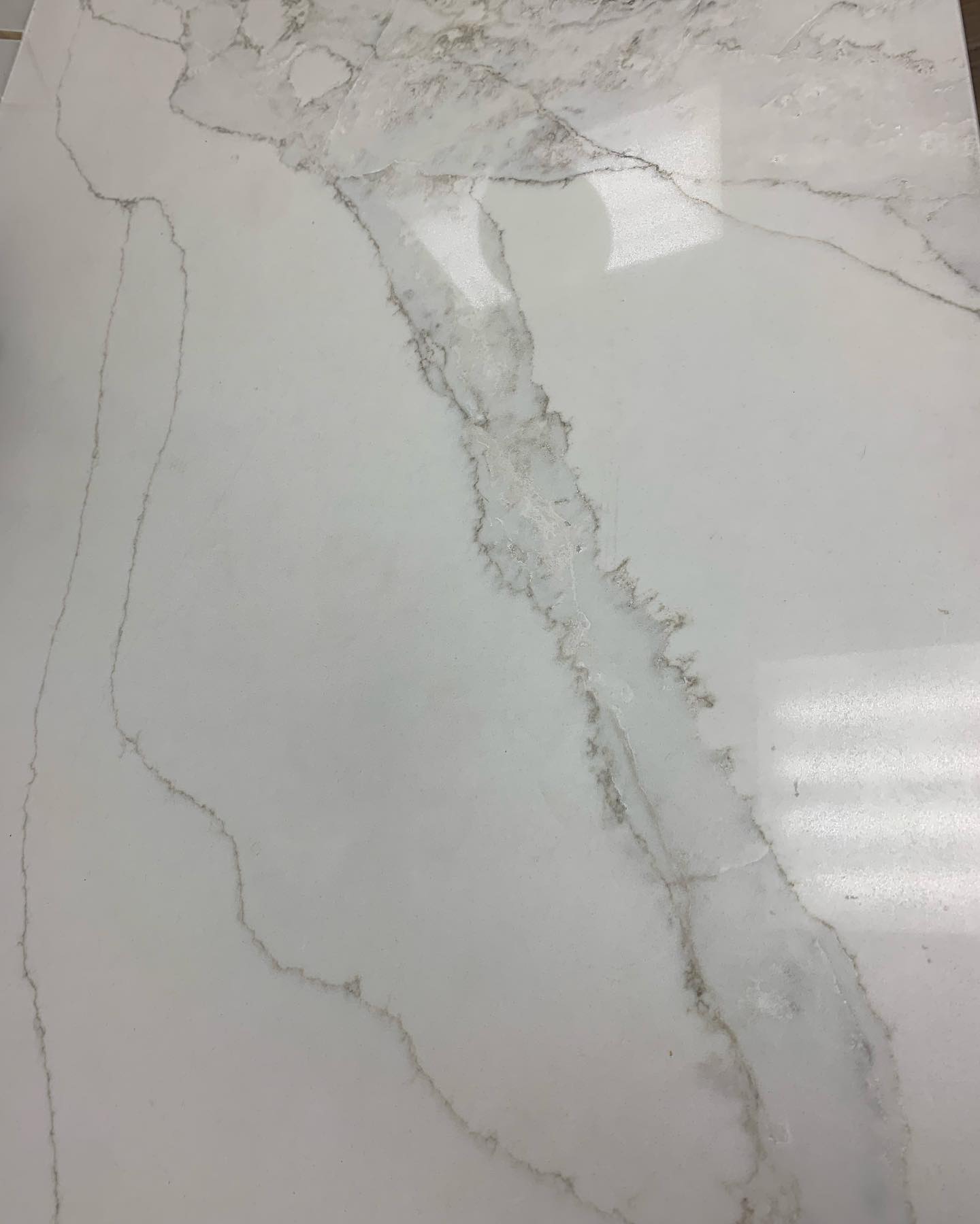 What a beautiful evening. Complimented design and sophisticated glamor. #NKKBAMSIHOLIDAYPARTY