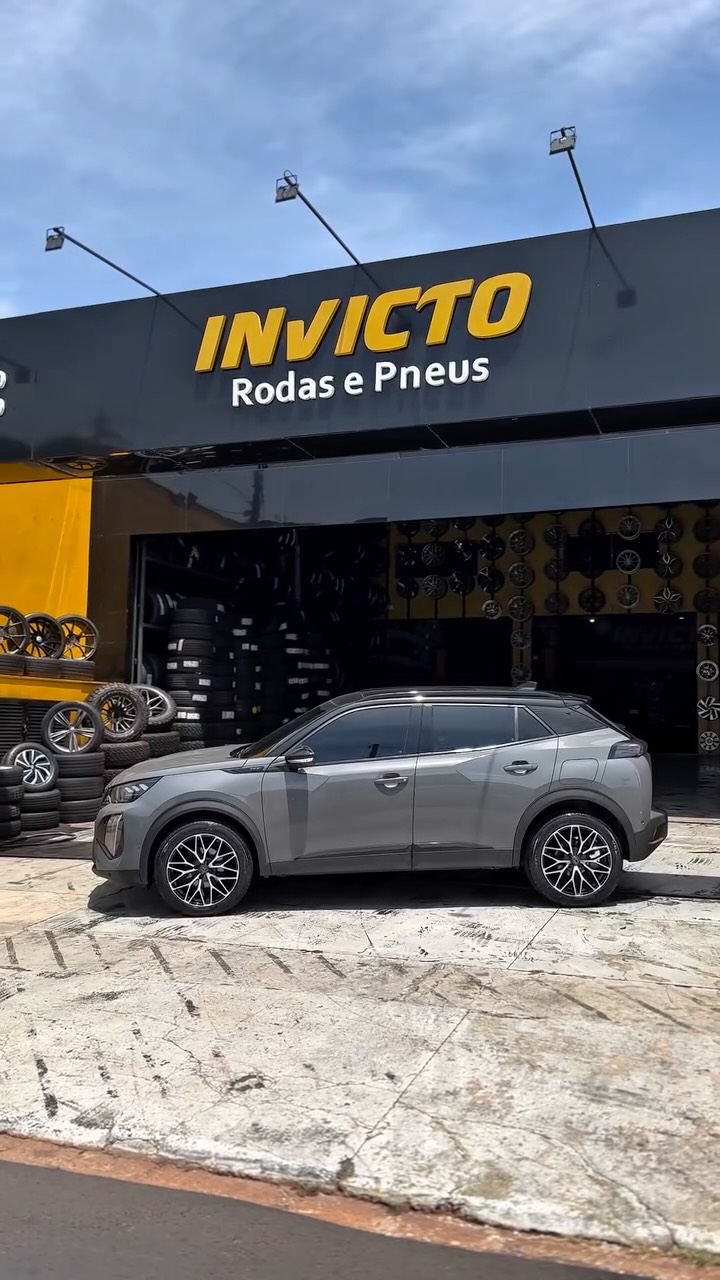 PEUGEOT 208 TURBO – 2025 🚀🔥
🛞 Pneu Nexen Roadian GTX HT
• Medida: 225/50 R18
• Índice: 99V
• Etiqueta: C/E (72 dB)
➡️ Conforto, estabilidade e excelente performance no asfalto.
🛞 Roda KRMAI Porsche Black Diamond
• Medida: 18x8,0
• Furação: 4x108
• Offset (ET): 25
• Cubo (CB): 65,1 mm
➡️ Visual esportivo com acabamento premium.
🔧 Serviços Realizados
• Alinhamento
• Balanceamento
📍 Invicto Rodas e Pneu
📞 (16) 3771-2800
#InvictoRodasEPneu #Peugeot208Turbo #KRMAI #Nexen #Rodas #Pneus #208Turbo2025