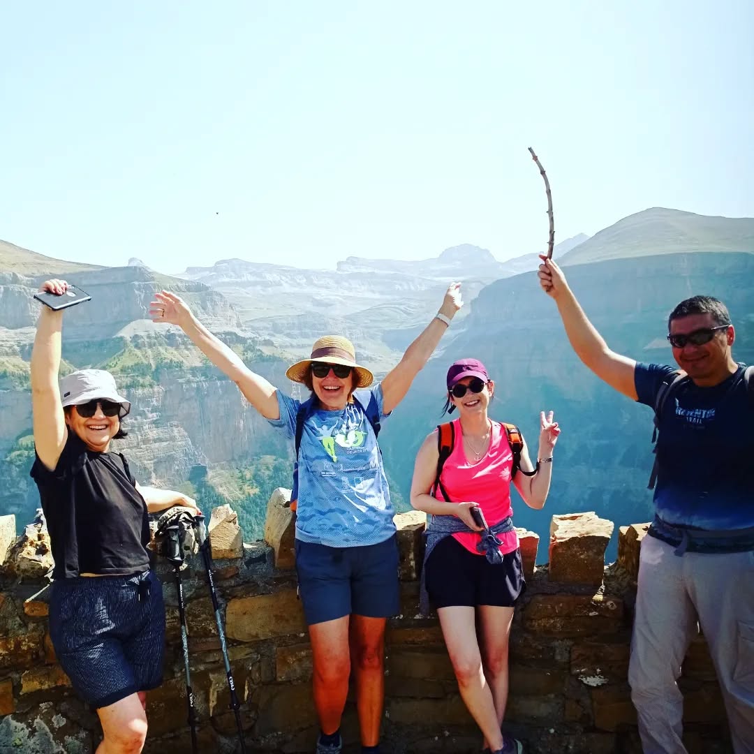 "En la naturaleza pirenaica existe una poesía extrema, una armonía de formas, colores y contrastes que no he visto en ninguna parte".
Henry Russell.
Miradores Ordesa en 4x4.