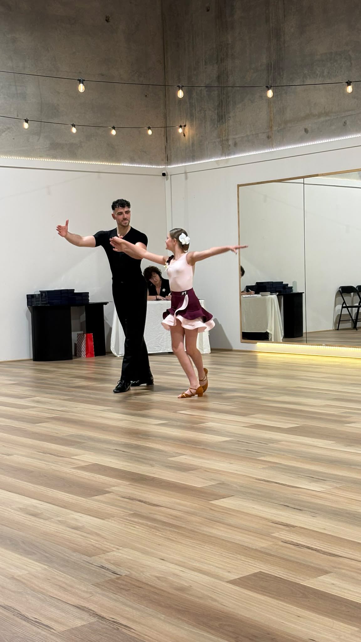 So proud of our junior student, Sophie, as she takes the next step of her journey in Melbourne. Wishing you wonderful success ✨
Ballroom & Latin gives kids confidence, technique and skills that translate into every style of dance!
📩 DM us today to find out more!
#theballroomandlatinacademy #latindance #ballroomdance #jive #juniorballroom #juniorlatin #juniordance #milduradance #milduraballroom #mildura
