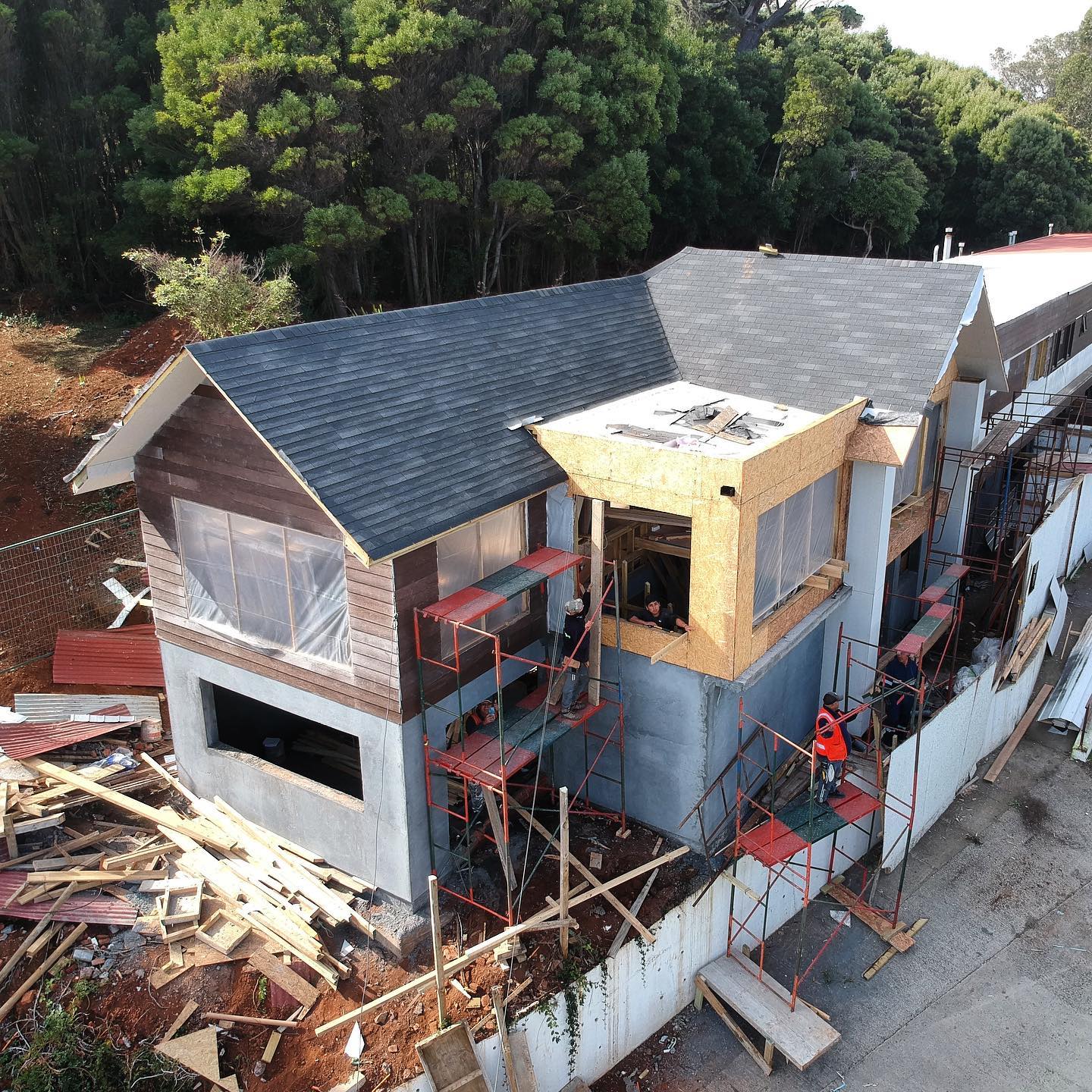 ¡Emocionante avance de obra en el Hotel Bután 3ra Etapa! Más de 700 m2 de impresionantes vistas al golfo de Arauco y un entorno natural de bosque nativo. Además, ¡tenemos la buena noticia de continuar con la 4ta Etapa del hotel, con 225 m2 de nuevas habitaciones, salones y comedores con la mejor vista al mar! 🌅🏨