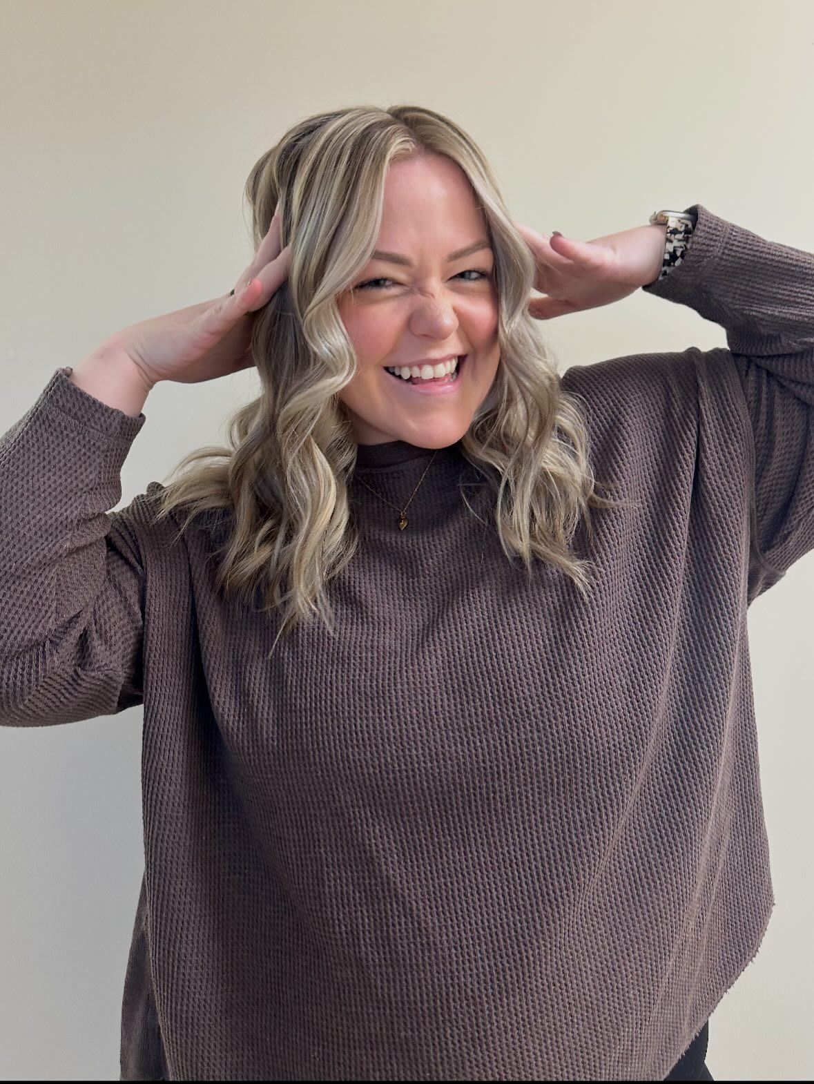 happy hair = happy face 💋 by @beautybybecccca
#buckscountyhairstylist #buckshair #buckscountyblonde