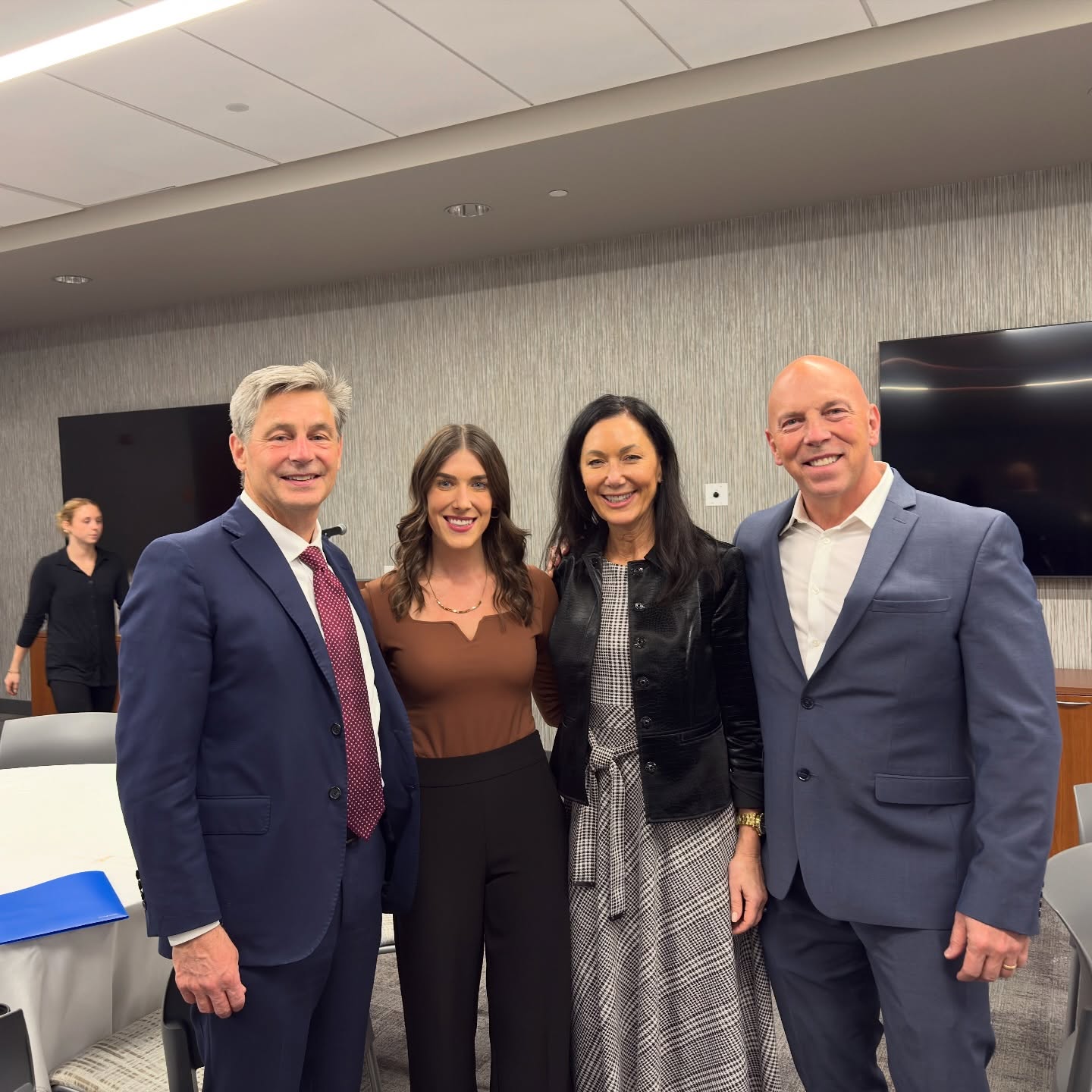 Honored to step into the role of President of the Richfield Chamber of Commerce 💙
Thank you to everyone who joined us for a wonderful Chamber banquet, and a special thank-you to Matt Dolan, CEO of Team NEO, for sharing his insight and perspective as our keynote speaker.
If you’re a small business owner looking to connect, collaborate, and grow in Richfield, we’d love to have you join us!