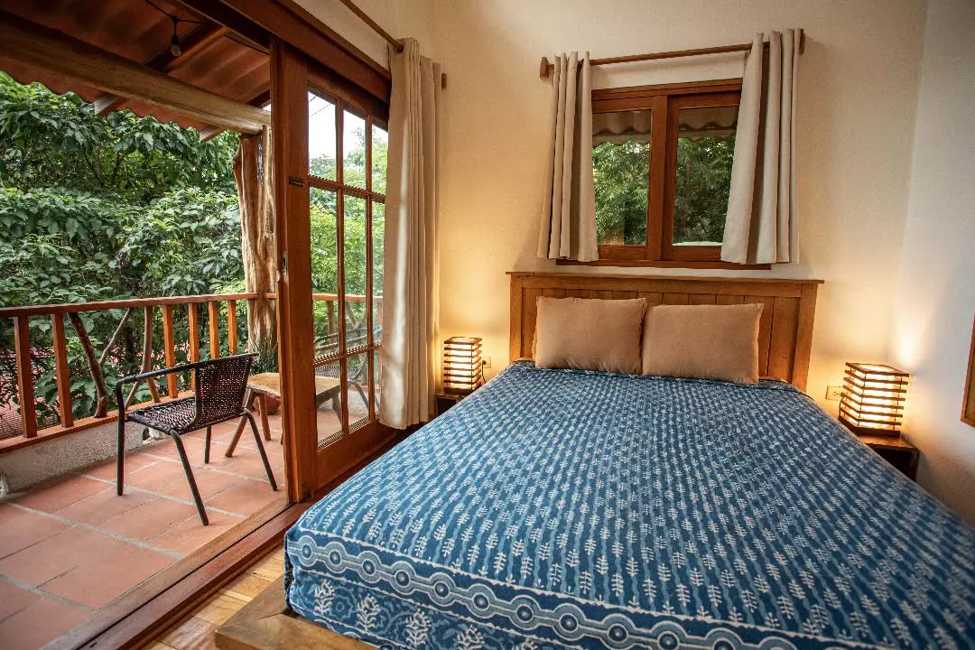 Welcome to La Finca...low-key luxury nestled into the jungle, just next to the Pacific Ocean!
Bienvenidos a La Finca! Lujo discreto ubicado en la jungla, justo al lado del Pacífico!
#lafincacambutal #cambutal #azuero #panama #adventuretravel #boutiquehotel