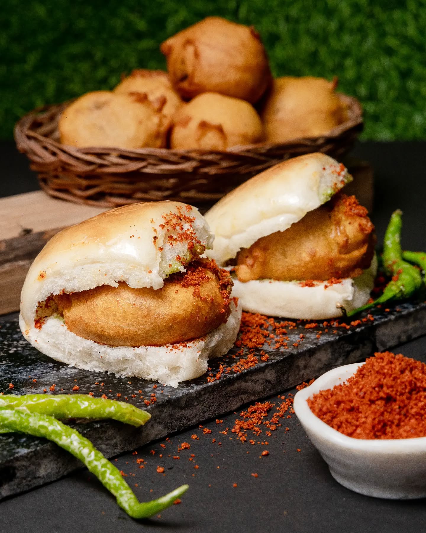 Introducing tasty and delicious Vada Paav..
.
.
.
.
.
.
.
#indore #indorefood #indorizyaka #pkmom #vadapaav #food #foodporn