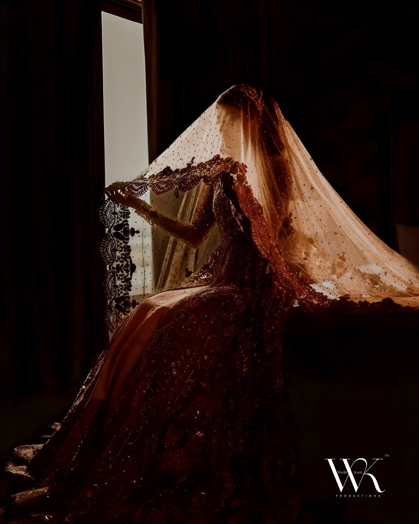 "Enveloped in elegance, her traditional lehenga and veil whisper tales of timeless grace. A portrait of cultural beauty, she stands radiant against the canvas of heritage." ❤️✨
Shot on @sonyalphain
#indianbride #brideportrait #indianwedding #weddingphotography #bride #portraitphotography #weddingsutra #weddknotphotography