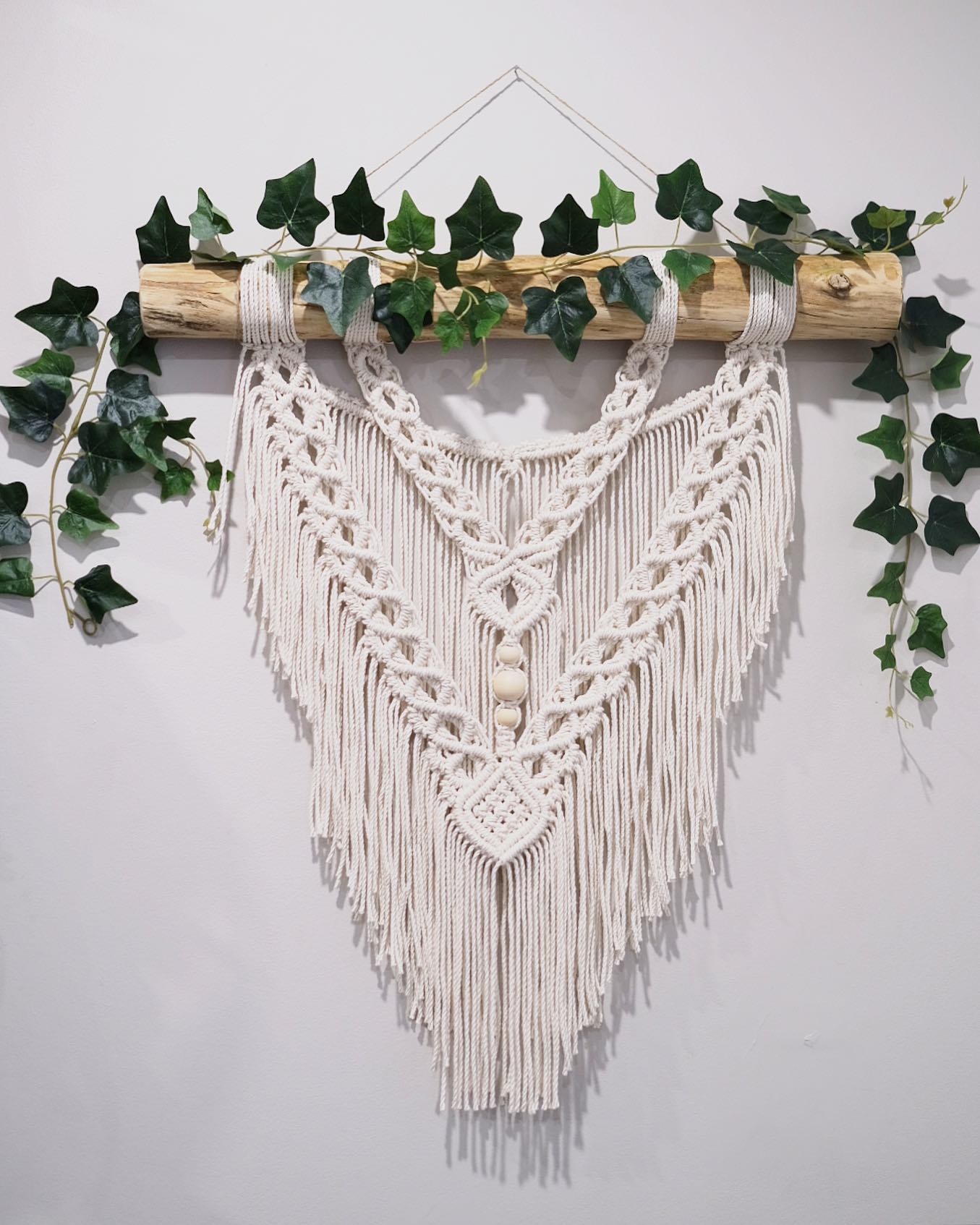☀️ A beautiful Sunday to celebrate, Happy Easter 🙏🏽
#knotbyhannah #macrame #handmadegifts #boho #homedecor #home #decor #bohodecor #bohostyle #bohohome #bohochic #bohowedding #macramewallhanging #macramelove #shop #local #toronto #canada