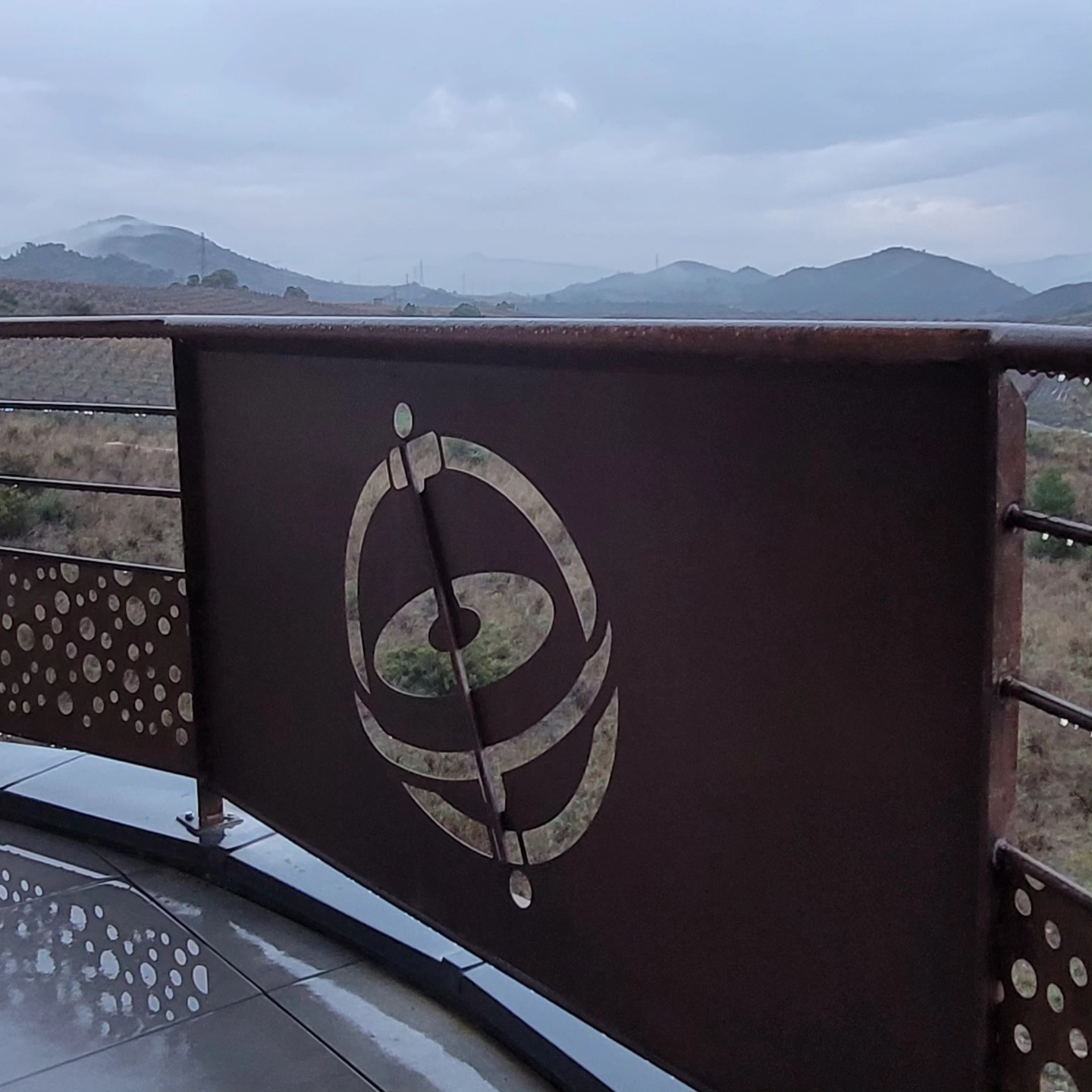 Une journée pas ordinaire à Maury! Foggy!