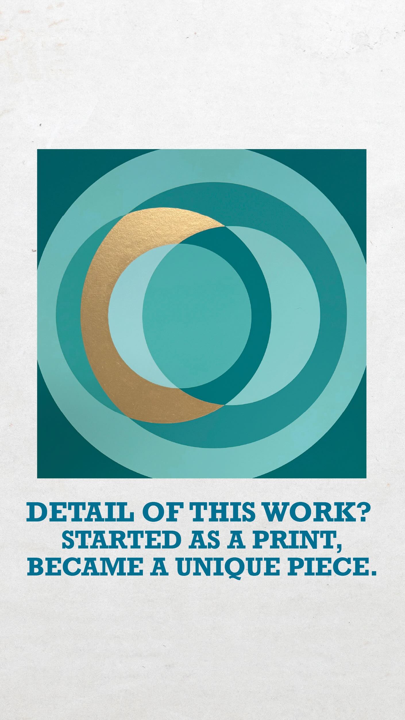 The detail of this artwork?
It started as a print. It became a unique piece, one of a kind.
I was looking for a technique that would make my work more accessible by reducing time and costs without compromising on quality or artistic expression.
After consulting with my trusted print lab @tamburini_fineart, we unanimously agreed that Fine Art Giclée printing was the best option. Using professional inks on Hahnemühle cotton paper ensures that the prints will last over time, while also reproducing depth and colour fidelity.
However, each piece is unique.
I hand-paint the gold part one by one. This is what makes each print uniq
ue.
The piece you see here was created as Christmas gift for sisters and now hangs in its new home in North Carolina, USA.
Yes, I ship anywhere.
Are you looking for something unique? Send me a DM. I can give you information on sizes, frames and availability.
⸻
🇮🇹 La particolarità di quest’opera?
Nasce come stampa. Diventa un pezzo unico.
Cercavo una tecnica per rispondere al desiderio di rendere le mie opere più accessibili, riducendo tempi e costi, senza rinunciare alla qualità né al gesto artistico.
Mi sono confrontata con il mio laboratorio di fiducia @tamburini_fineart e senza dubbio la scelta è stata stampa Fine Art Giclée, di altissima qualità, con inchiostri professionali su carta cotone Hahnemühle, pensate per durare nel tempo e restituire profondità e fedeltà cromatica.
Ogni opera, però, è diversa dalle altre.
La parte dorata viene dipinta a mano da me, una per una. È qui che la stampa diventa nuovamente pezzo unico.
L’opera che vedete è nata come regalo di Natale tra sorelle e ora è nella sua casa in North Carolina, USA.
Sì, spedisco ovunque.
Cerchi qualcosa di unico? scrivimi in DM per informazioni, misure, cornici o disponibilità.