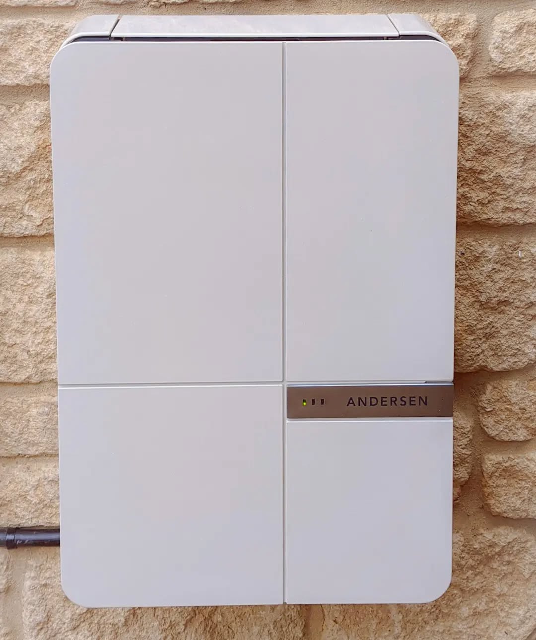 @andersen_ev install in #whitchurch #Bristol in Putty Stone coordinated panels. Despite 40MPH gusts manages to get it installed. Customer eagerly awaiting his #EV #electrician #sparkylife #renewables #madeinbritain #design