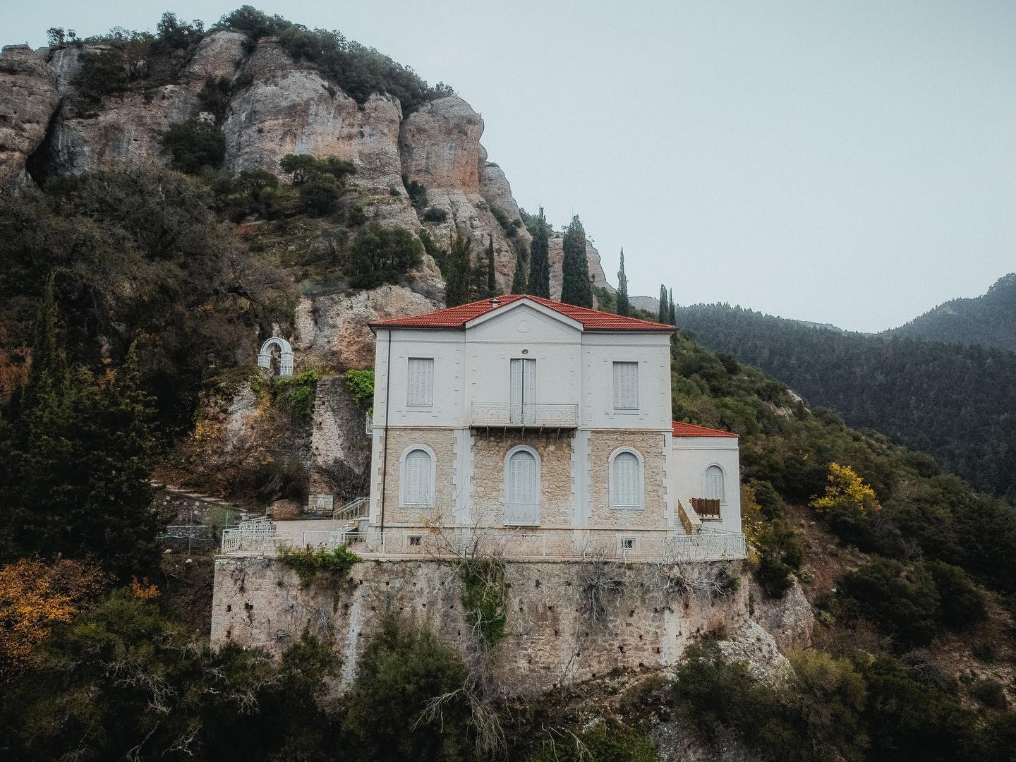 Counting the days 🙏🏼 Soon our door will be open for all of you 🙌🏼