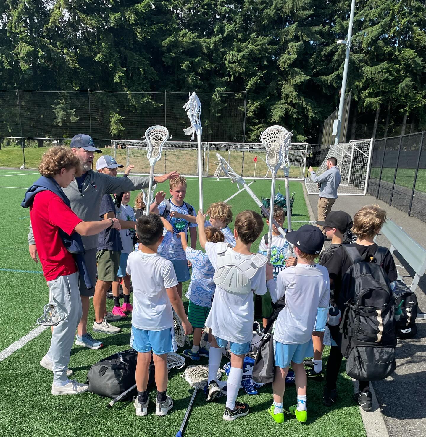 Dec intro to lacrosse clinic date:
12/9 1-2pm @ Magnuson park, field 7.
See links in bio for more info! π£π₯