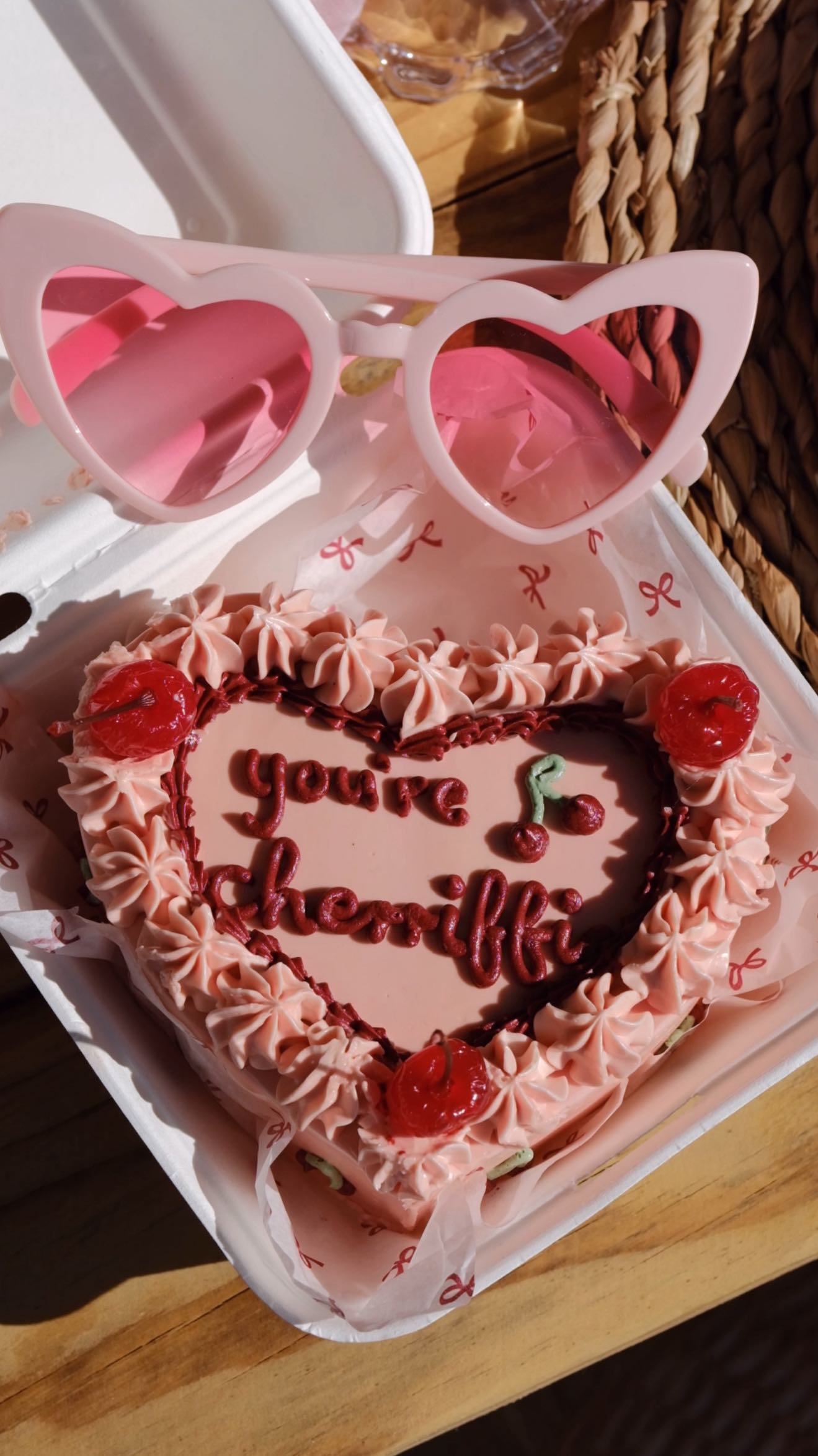 DREAMS ๐
#onlinebakery #cakecake #sweettreats
Throw back to 2018 when What started out as a teen with a Dream is now my life ! I never take it for granted that I get to do what I am passionate about.