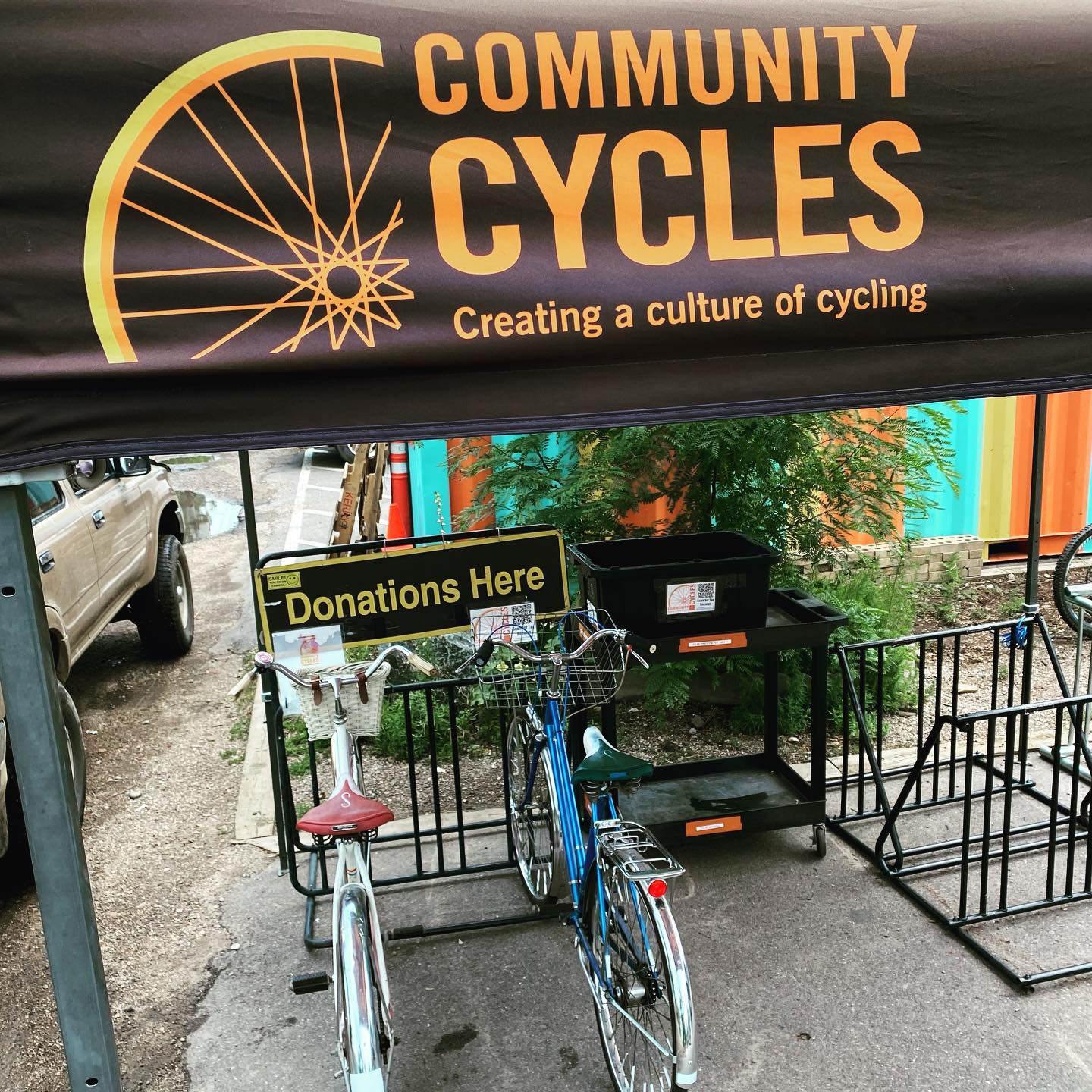 #bikesbesafe just donated 2 of our #vintage #bikes to @communitycycles happy riding!
