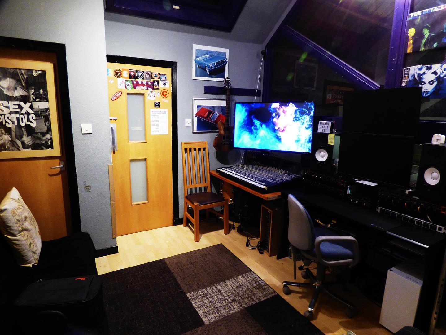 @mushroomsstudios and @bezombie_audio welcomes @keavamusic ..tracking day…