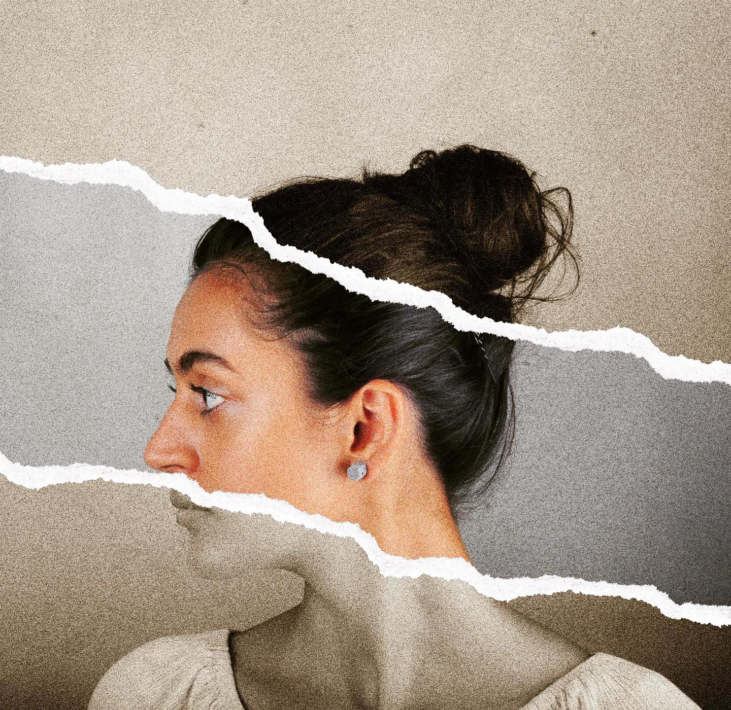 Beauty of concrete is very subtle it is revealed by the beauty of accessorised one. .
.
.
.
.
.
.
#jewelry #jewelrybloggerinindia #jewellery #concreteworks #modeling #modeling #model #concrete #productdesign #productphotography #photooftheday #trading #instagood #instagram #instadaily