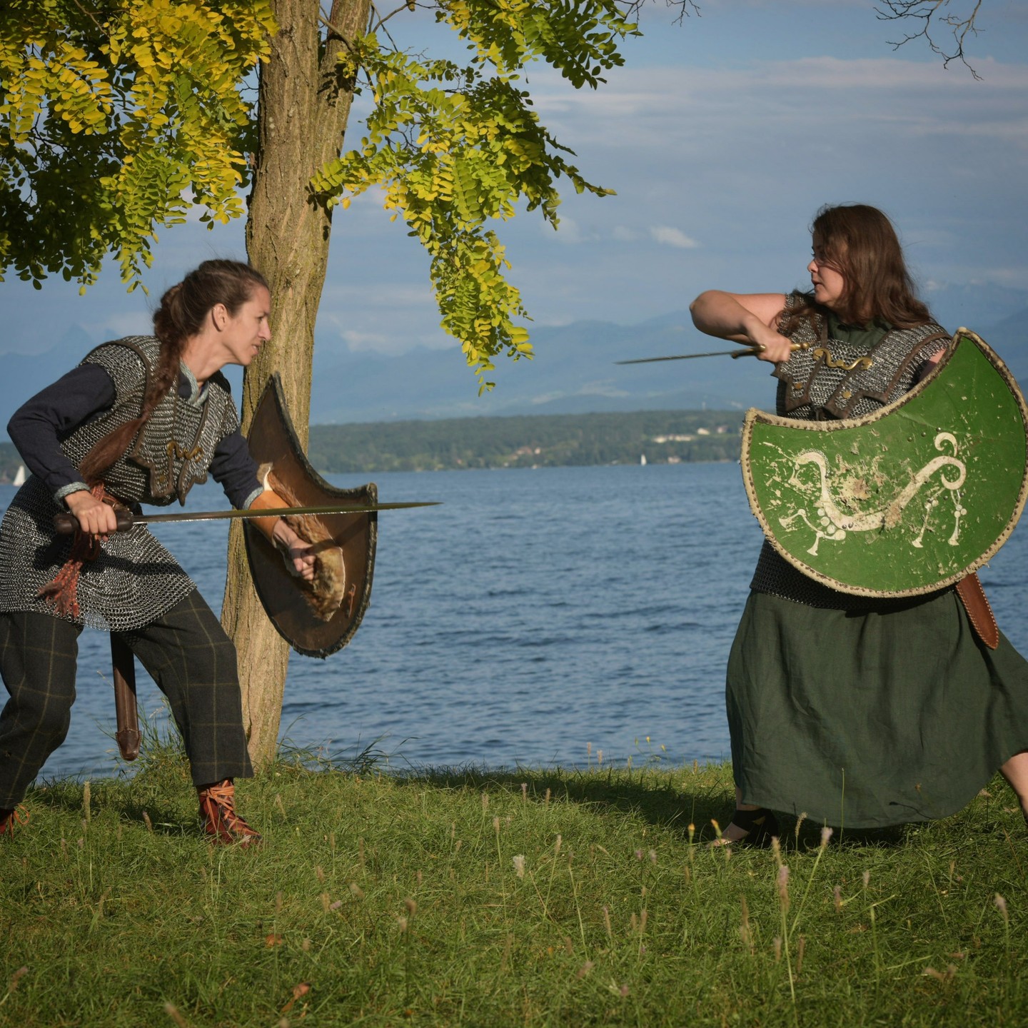 Combat de dames !
#antiquité #guerriere #cottedemailles #imperiumanticum #combat #warriorwoman #gauloises