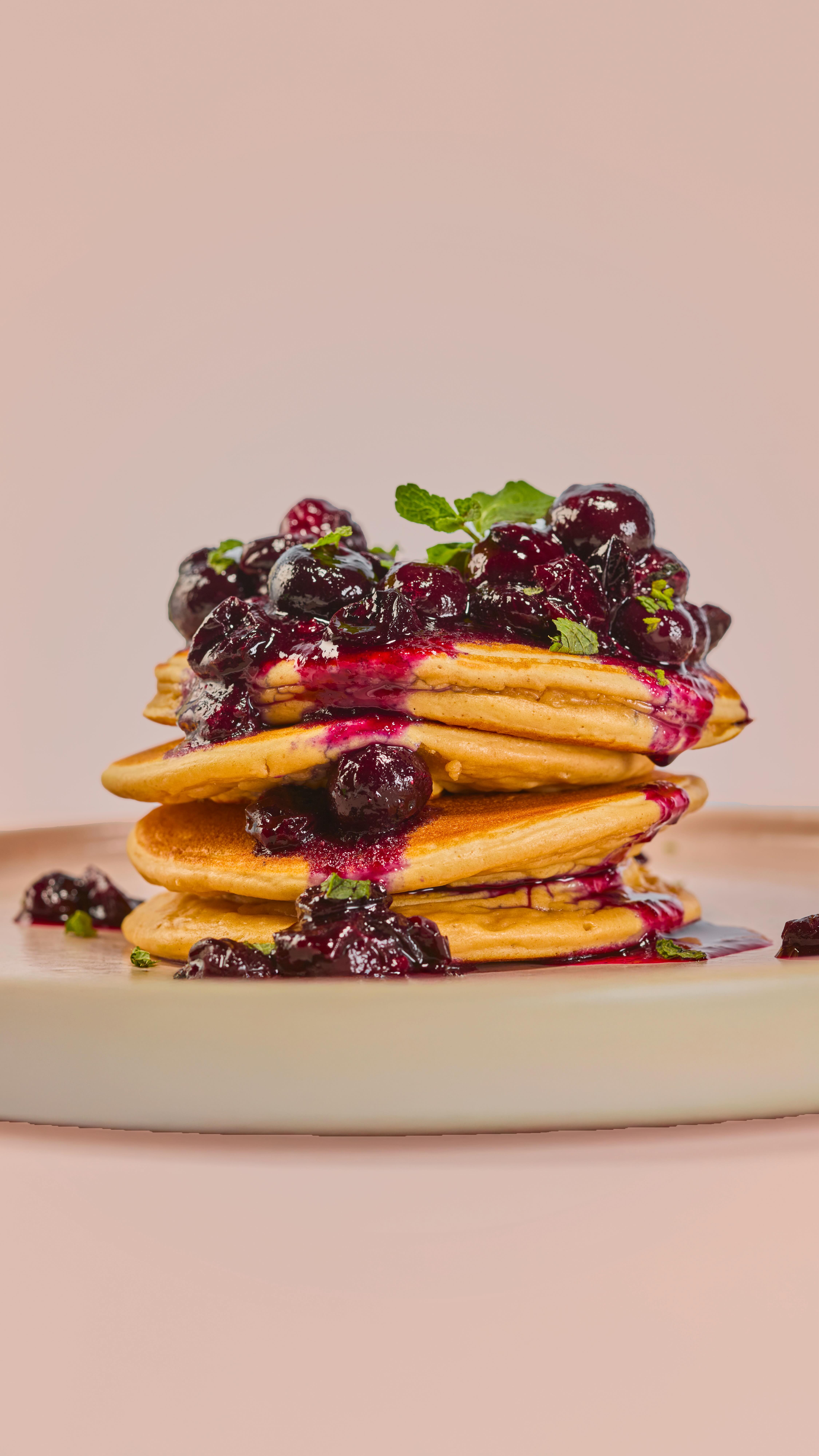 From protein pancakes to açai bowls and matcha sips 🤍
Our January menu is here for the month.
Who are you visiting with?📍