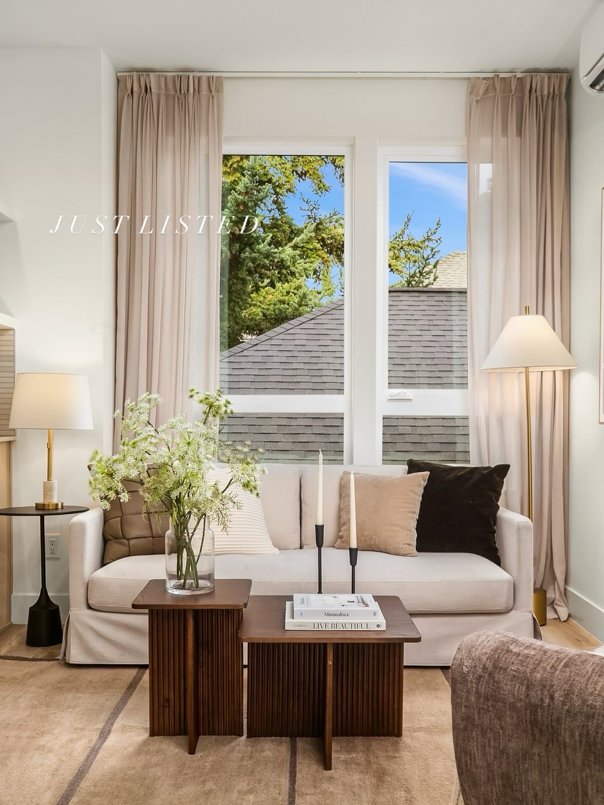 JUST LISTED | QUEEN ANNE
2 bed | 2 bath | $798K
Open this weekend -
A beautifully designed pied-à-terre situated in the heart of Queen Anne. Thoughtfully curated for effortless, low-maintenance living, the space blends intentional design and function with quiet sophistication. Perfectly positioned between beloved Macrina Bakery, Ken’s Market, and iconic Targy’s Tavern, the location delivers the best of urban living at your doorstep. Wake up to the sunrise peeking over the Cascades from your primary suite and unwind on your private rooftop deck — ideal for entertaining, dining al fresco, or simply soaking in the radiant sunsets over the Olympic Mountains. The primary bedroom features a luxurious ensuite bathroom with heated floors, walk-in shower, and walk-in closet. The lower level offers a second bed & bath with secure separate entrance offering rental potential. The main living space is warm and inviting with striking tile, floating shelves, quartz counters, and SS appliances. Custom Shade Store blinds, spacious laundry room, designated storage, and off-street parking elevate convenience and comfort. An urban oasis for those who value thoughtful design, refined materials, and a timeless sense of ease—this is city living at its best.
#queenannelisting #seattlejustlisted #seattlerealtor #seattlerealestate