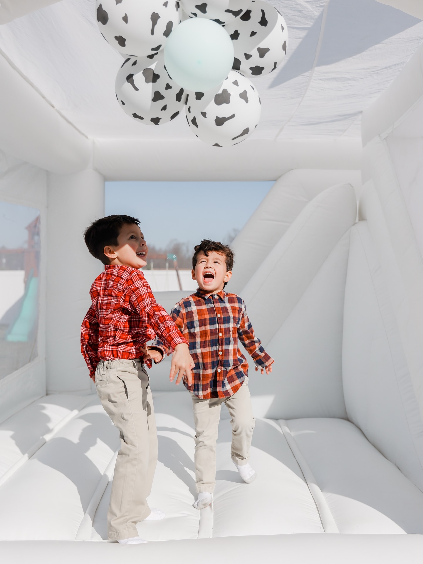BIG smiles & the sweetest memories 🤍 Secure the bounce house they’ll talk about all year! We bring the fun, you take the credit ✨
#VirginiaBeachMoms #VBParties #VBKids #bouncehouserental #hamptonroadsmoms