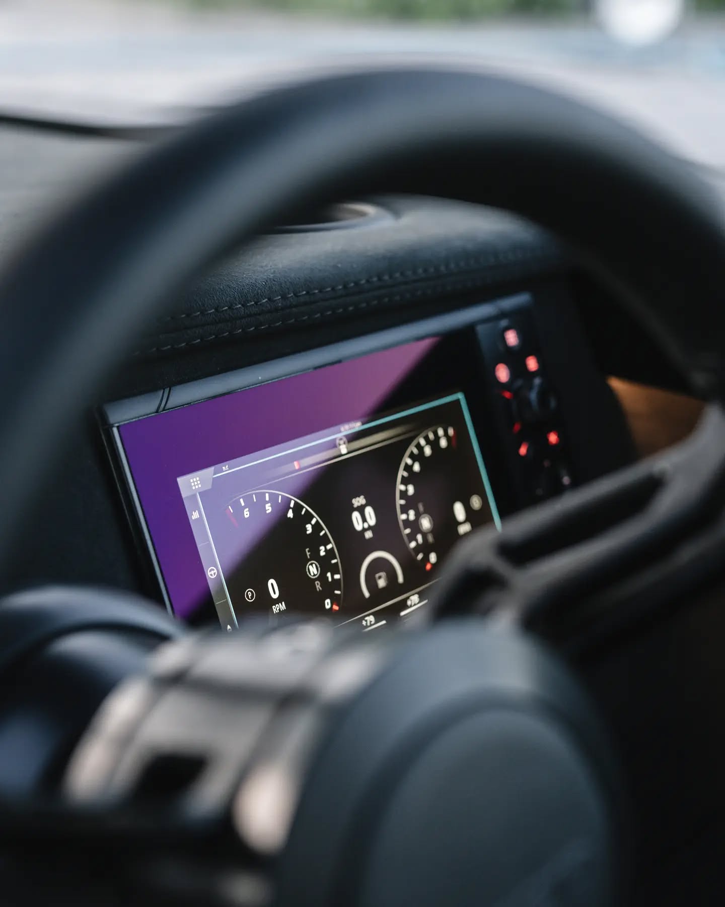 B R I Z O Y A C H T S
#brizoyachts #brizo #aluminiumboat #aluminumyacht #fastyacht #volvopenta #mercurymarine #garmin #luxurytoys #luxuryyachts #monaco #cannes #mediterranlifestyle #bigtoys #bigboystoys #mercurymarine #gentlemanschoice #gentlemansride #madeinfinland #v12600 #tr3media #esthec