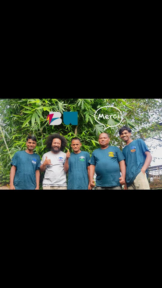 🇫🇷 Depuis le tout premier jour de la création de Stand Up 4 Elephants, la Province du Brabant wallon est à nos côtés.
Grâce à son soutien fidèle, une partie essentielle des frais liés à notre équipe de mahouts peut être couverte :
nourriture, assurance santé, assurance vie, vêtements et conditions de vie dignes.
Derrière chaque éléphant protégé, il y a des hommes engagés, présents chaque jour sur le terrain, dont le rôle est absolument central pour le bien-être, la sécurité et la réhabilitation des éléphants que nous accompagnons.
Un immense merci à la Province du Brabant wallon pour cette confiance et ce soutien constant, qui permettent à notre mission de prendre racine et de durer dans le temps.
🇬🇧 Since the very first day of Stand Up 4 Elephants, the Province of Brabant Wallon has been standing with us.
Thanks to this long-term support, we are able to cover an essential part of the expenses related to our mahout team:
food, health insurance, life insurance, clothing and decent living conditions.
Behind every protected elephant, there are dedicated men working daily on the ground. Their role is absolutely central to the welfare, safety and rehabilitation of the elephants in our care.
Our deepest thanks to the Province of Brabant Wallon for its trust and continuous support, making it possible for our mission to grow and endure over time.