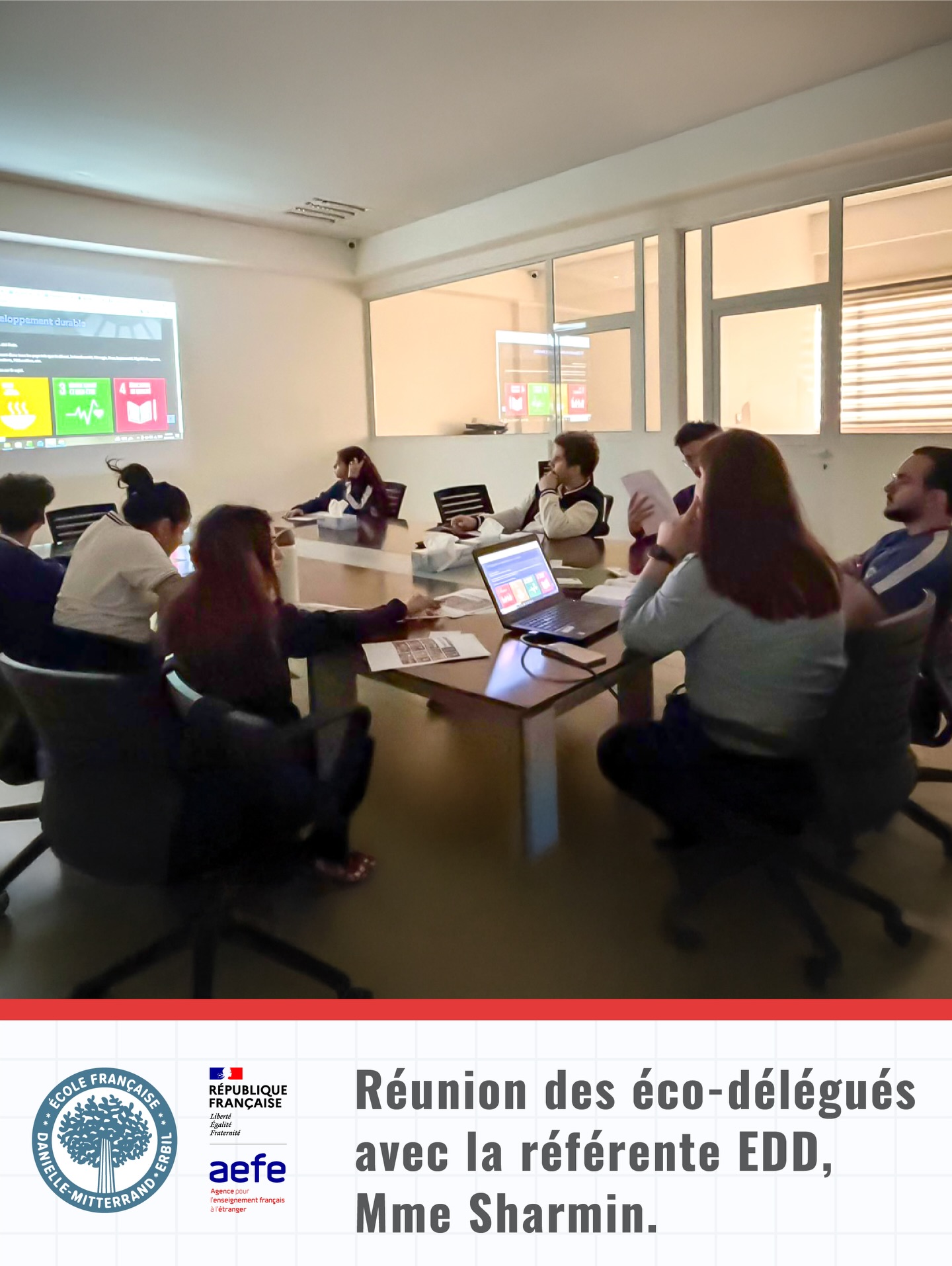 Un moment d’échange constructif autour de projets concrets visant à sensibiliser les élèves aux Objectifs de Développement Durable (ODD), avec l’implication des élèves et le soutien des familles pour construire ensemble un avenir plus responsable.
-
A moment of constructive exchange around concrete projects aimed at raising students’ awareness of the Sustainable Development Goals (SDGs), with the involvement of students and the support of families to build together a more responsible future.
-
#DanielleMitterrand #FrenchSchool #ErbilEducation #ÉcoleFrançaise #internationaleducation