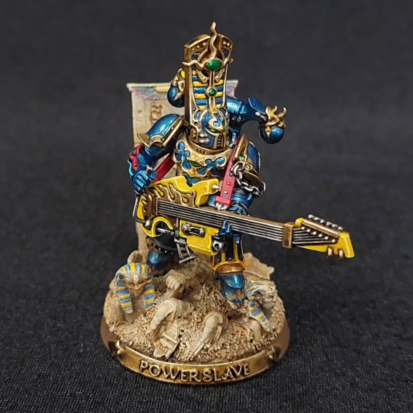 This was a project I've been wanting to finish for ages now. So when the classic Noise Marine was restocked, I finally took the opportunity without shelling out £200 for the model.
Playing on the themes here, but it's my crossover between 40k and Iron Maiden and a proper reason to link powerslave to the insta post.
After painting 3 tanks in a row, I finished this guy pretty quickly.
As for the base. I made a cast of the Zombicide/Iron Maiden crossover and broke it to pieces.
#Warhammer40k
#thousandsons
#40k
#spacemarine
##ironmaiden
