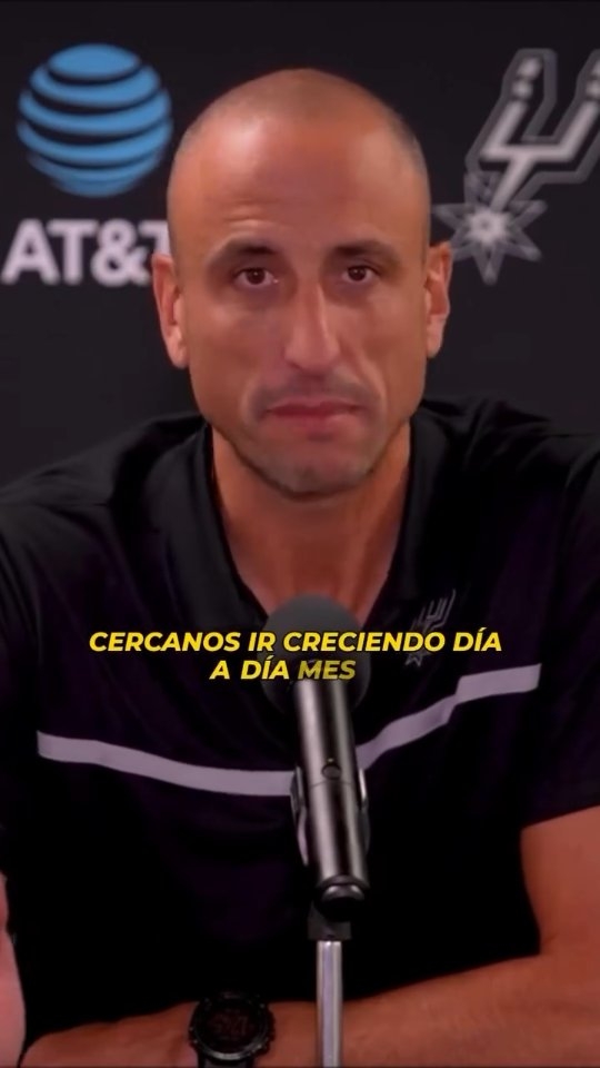 Manu Ginóbili no habla solo de lo que consiguió, sino de cómo se fue guiando durante el camino.
Centrarse en lo que depende de uno mismo, avanzar con objetivos pequeños y claros, y no perder el foco en el proceso le permitió rendir, crecer y sostenerse en el tiempo.
Aprender a marcar objetivos así no solo mejora el rendimiento, también da calma, dirección y sentido al esfuerzo diario.
#PsicologíaDeportiva #RendimientoDeportivo #EntrenamientoMental #Objetivos #deporteconcabeza