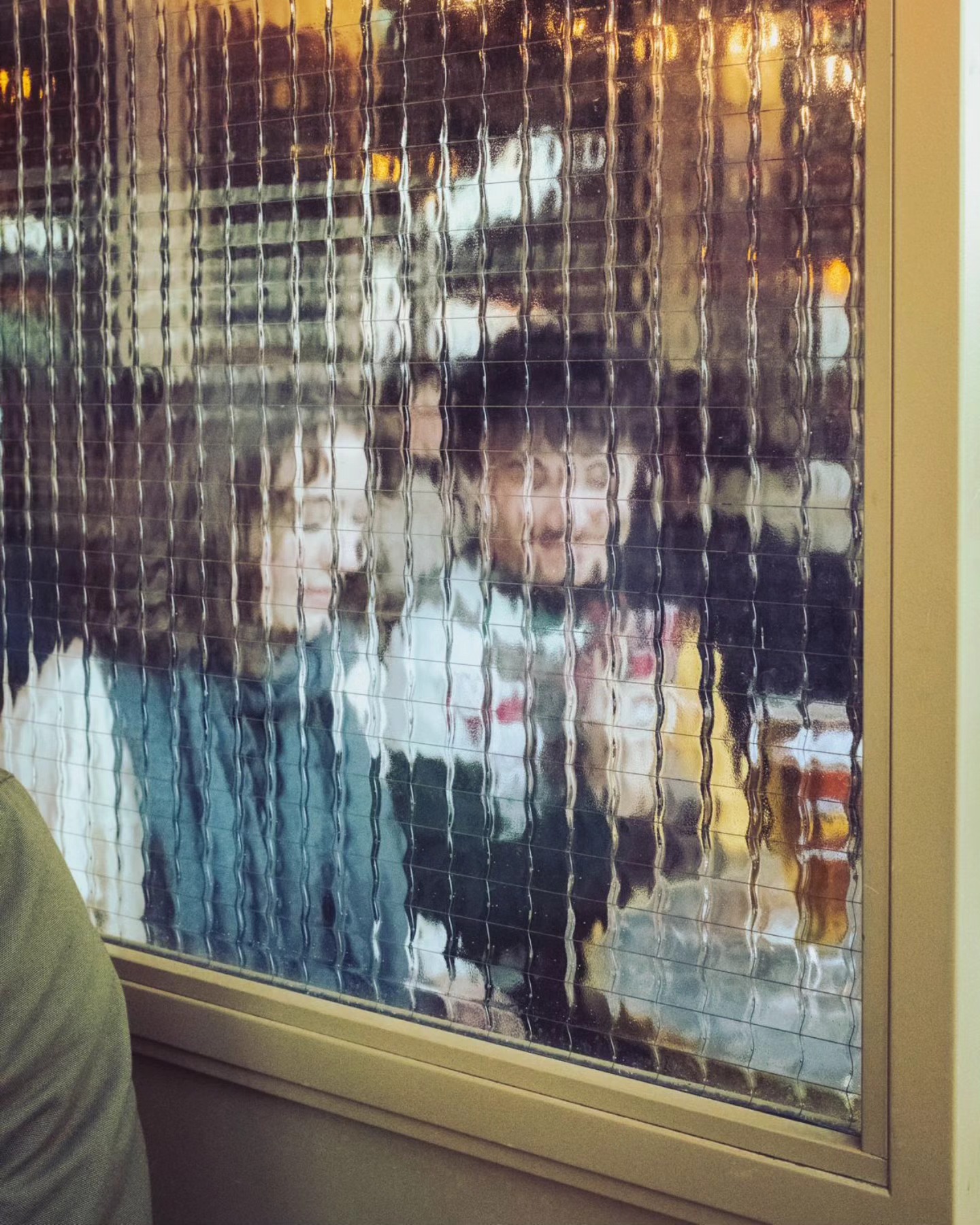 MIROIR.
#fujifeed #fujifilm_xseries #fujifilm_street #fujix100vi #streetphotointernational #streetscenesmag #streetphotography #photographylovers #photoderue #streetphoto #bordeaux
@simone_bordeaux