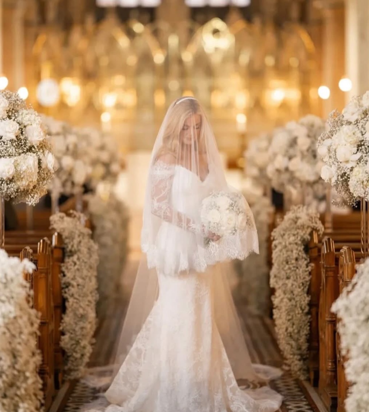 Love this church set up #essexwedding #bridestobeessex #chelmfordweed #southendonseaweed #weddingsunplugged