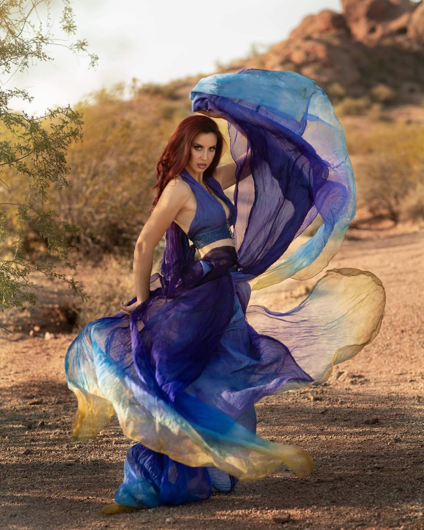 Wait a second… this isn’t a wedding photo… I do more than just weddings. Portraits are my sweet spot! When I’m not working on client images I’m out in the field experimenting with different lighting, models, fabrics, you name it! There’s always something new to experiment with when it comes to photography, that’s why I love it so much! Who wants to see more from this session? 🤩 Model: @model.elleycat wearing Alice Andrews Design . @aliceandrewsdesigns
.
.
.
.
#phoenixphotographer #azphotographer #papagopark #azportraitphotographer #azphotography #flowydress #portraitphotographer #phxphotographer #azfamilyphotographer #azphotos #arizonafashion