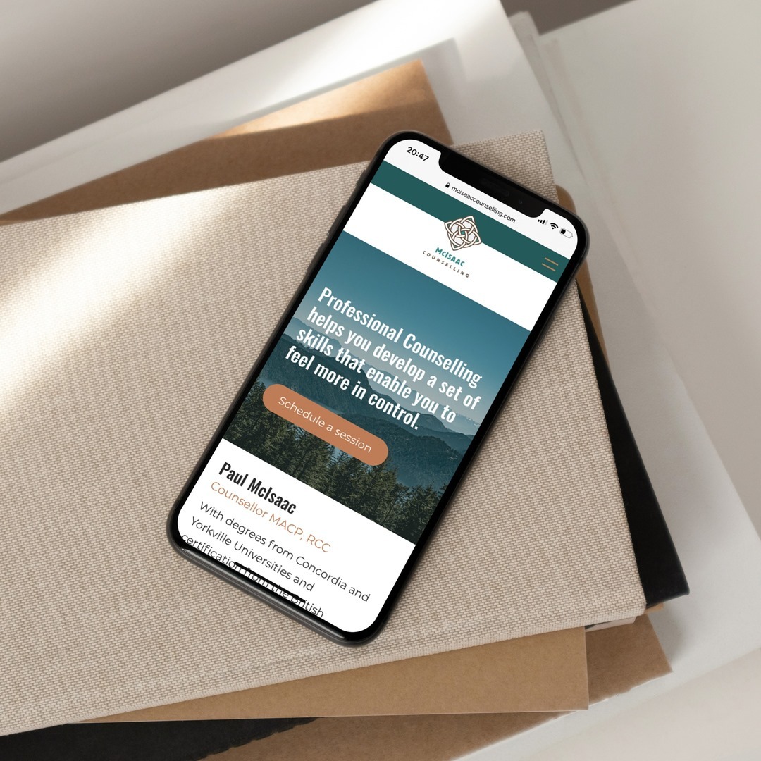 Ibland behövs det lite hjälp på traven. In partnership with @tiannamariellc #sofiabrinchdesigns #webdesigner #webdesign #logodesign #graphicdesign