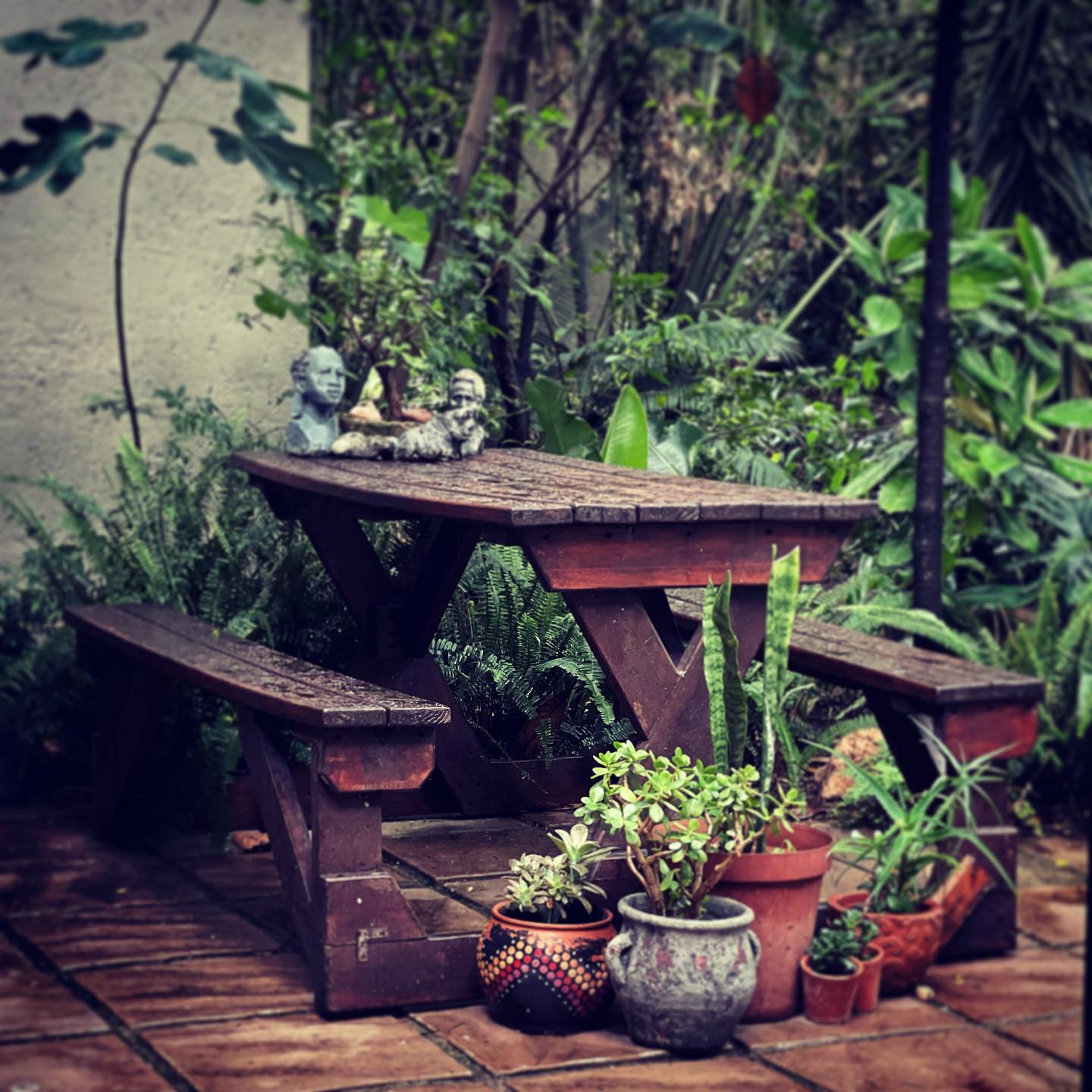 If this table could talk
#goodvibesonly #happymemories #rivergladesestate