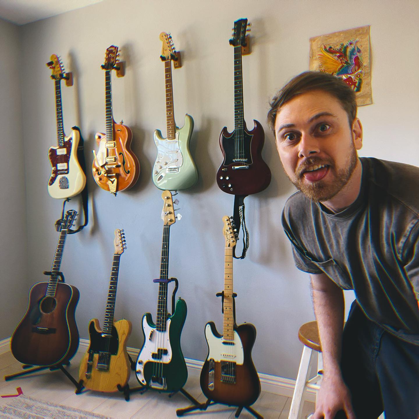 How do you know when you have too many guitars? 🤔🎸🤘
.
.
.
.
.
.
#toomanyguitars #guitarist #fender #gibson #grateful #audioengineer #soundengineer #electricguitar #acousticguitar #stratocaster #telecaster #gearporn