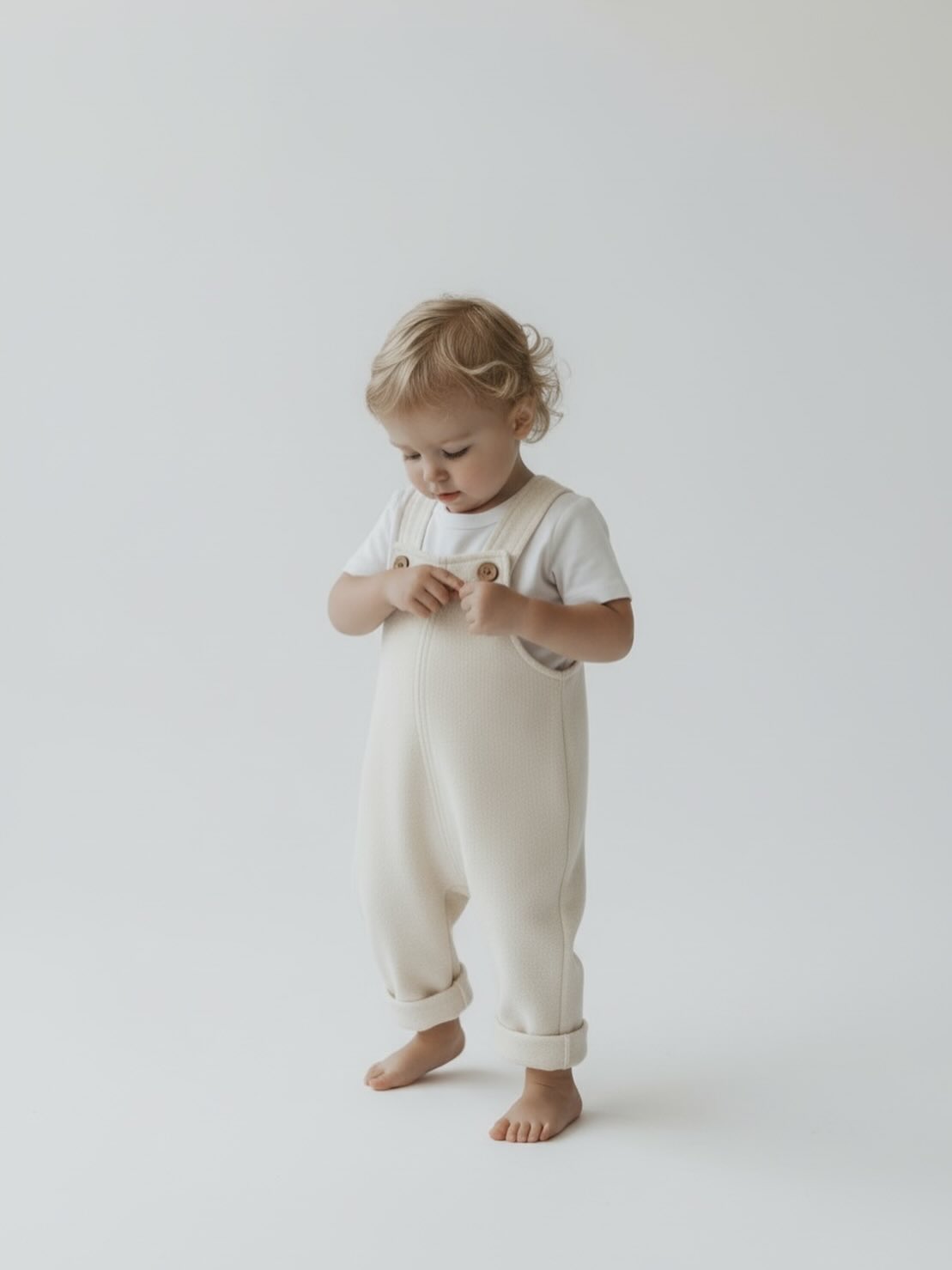 Wollo’s wollen overalletje voor de kleinste. 100% wol, in 4 kleuren beschikbaar 🤍