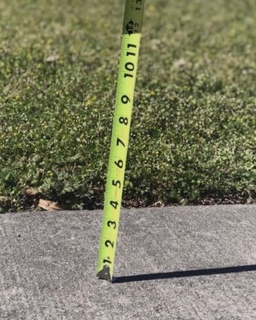 number of inches of snow in Florida (measured in inches), and the number to call 📲305-778-5342 Trade your snow blower for a @cajunrods & @irt_reels combo! Come on! The jets are starting to fly again #a2fishingcharters #irtreels #cajuncustomrods #donnmarpliers #reelfishyapparel #tfoflyrods #palmythgloves #fourhorsementackle #fortressmarineanchorsusa #captainspreferredproducts